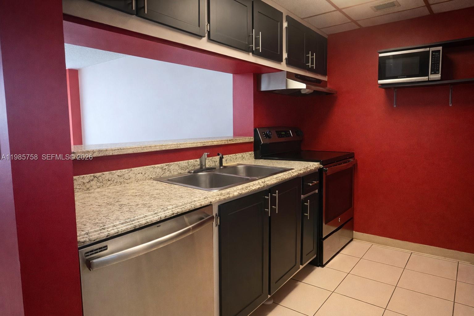 7601 E Treasure Dr #910 North Bay Village, FL 33141