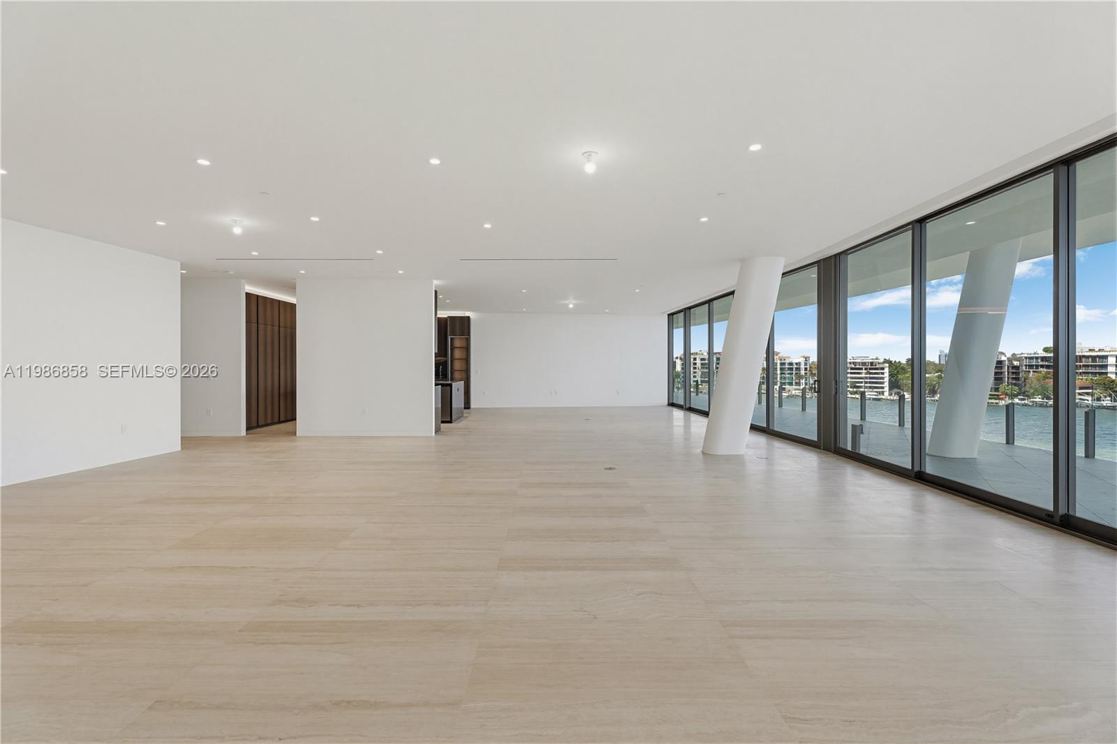 5 Grove Isle Dr #L502 Coconut Grove, FL 33133