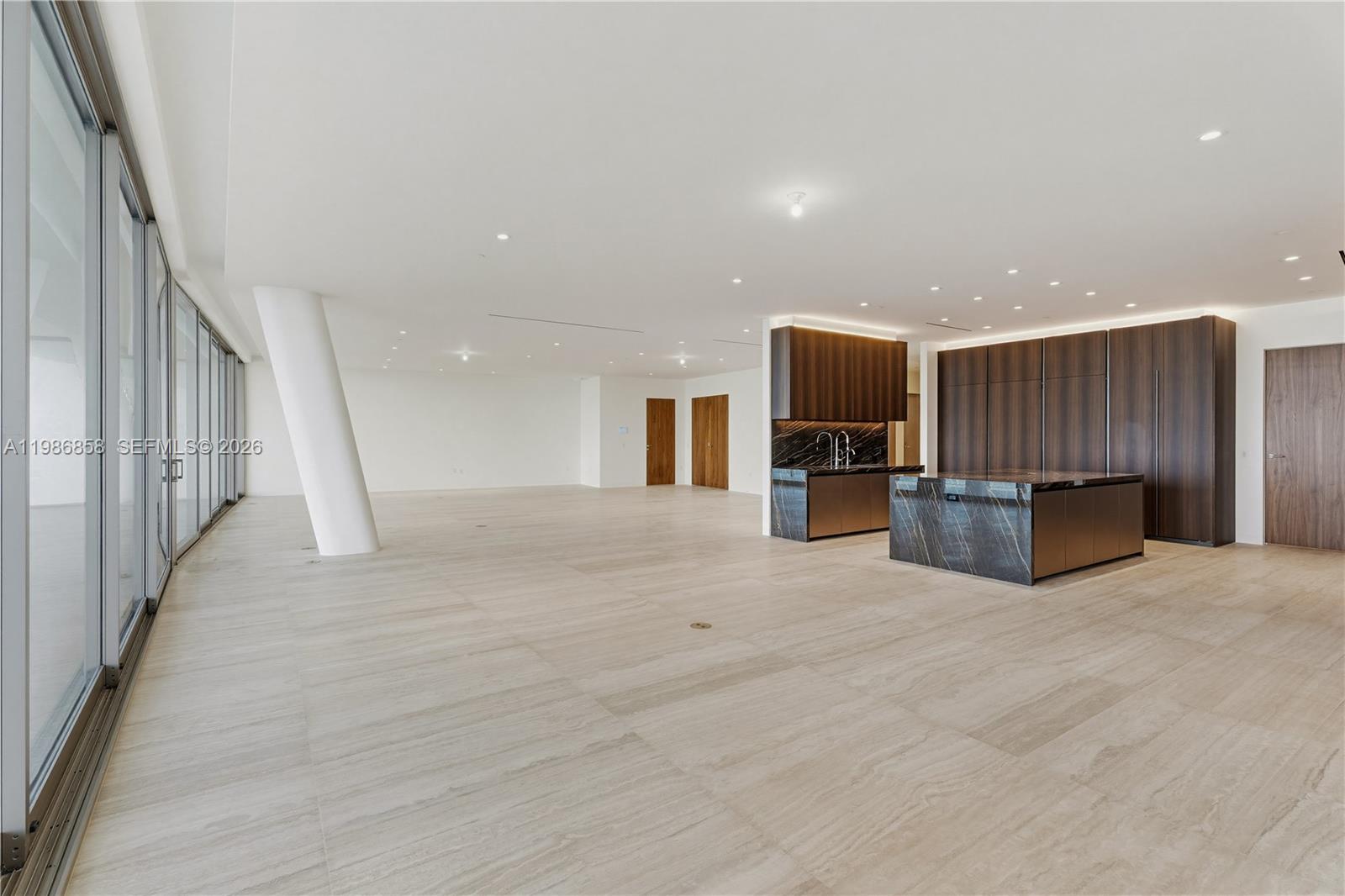 5 Grove Isle Dr #L502 Coconut Grove, FL 33133