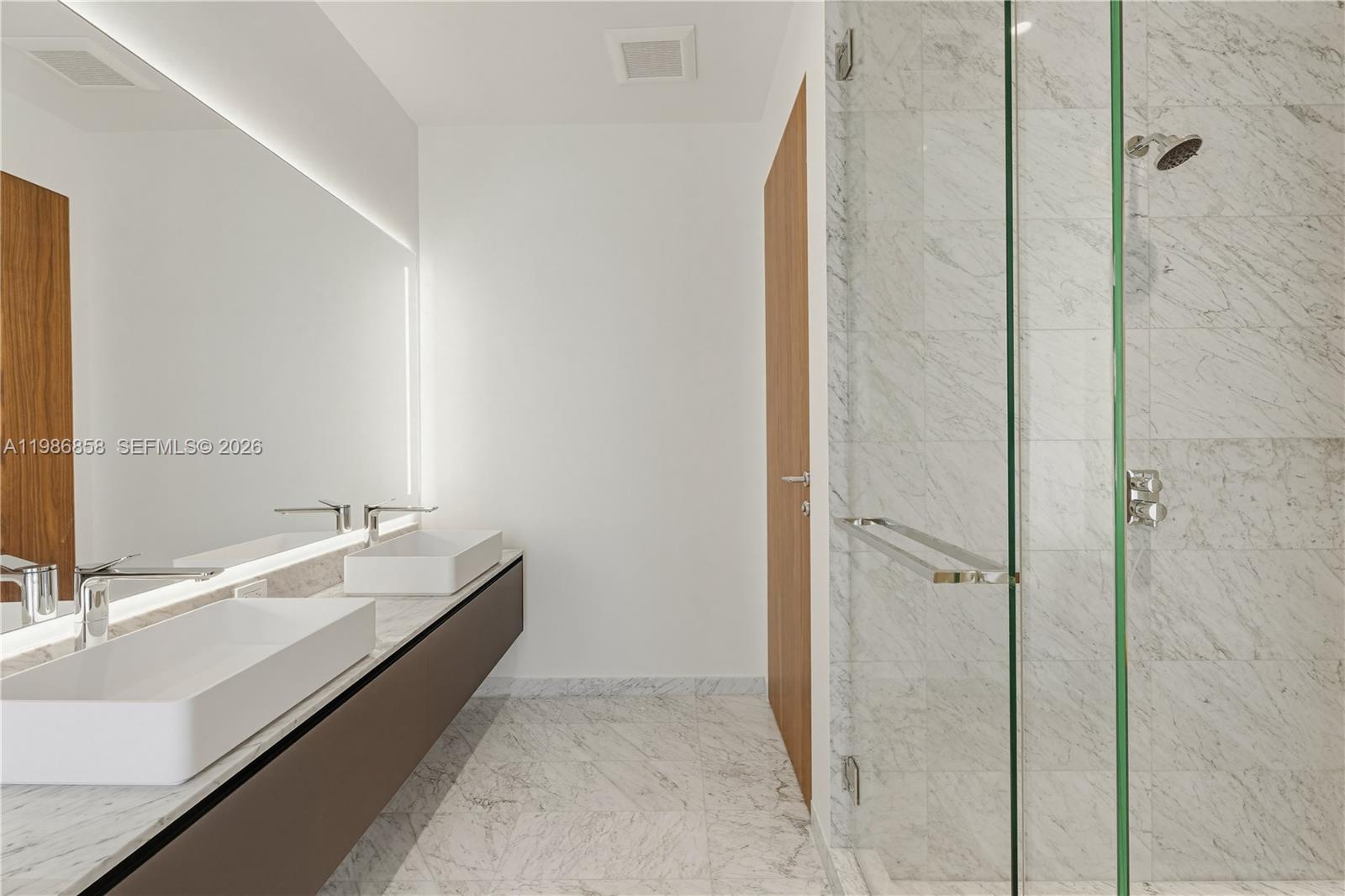 5 Grove Isle Dr #L502 Coconut Grove, FL 33133