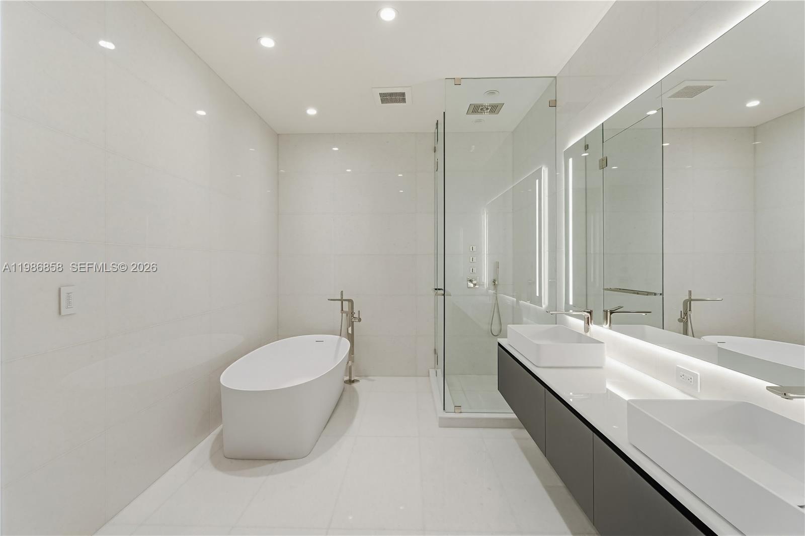 5 Grove Isle Dr #L502 Coconut Grove, FL 33133