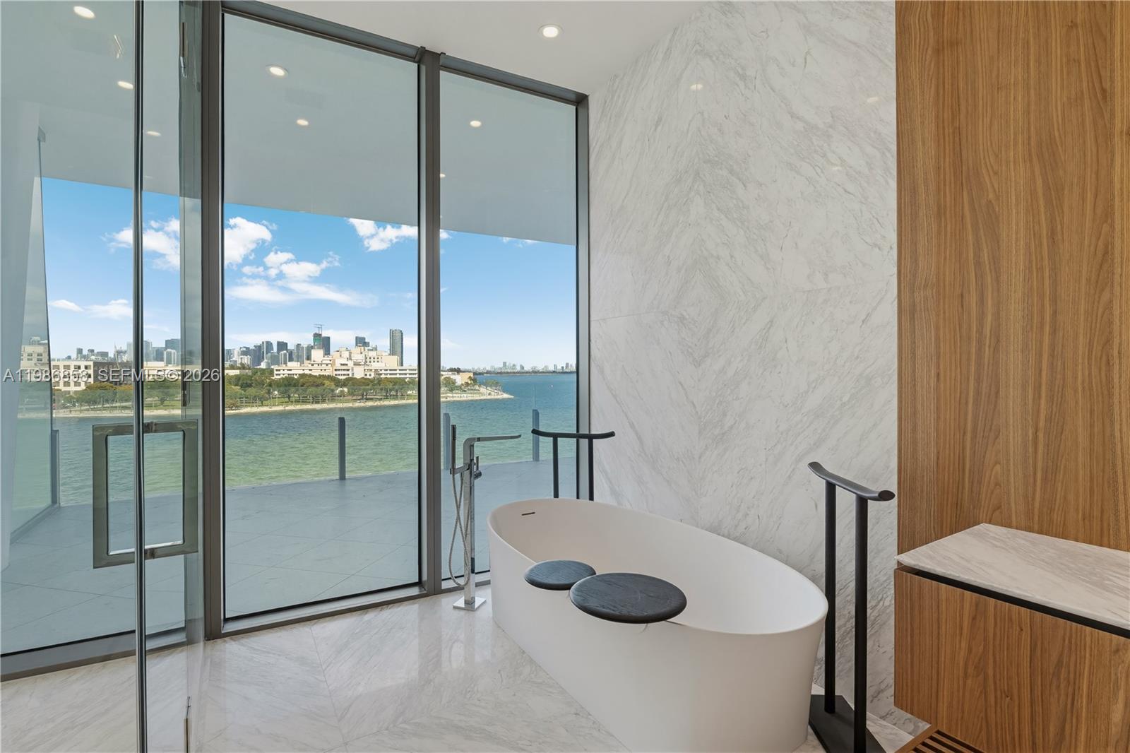 5 Grove Isle Dr #L502 Coconut Grove, FL 33133