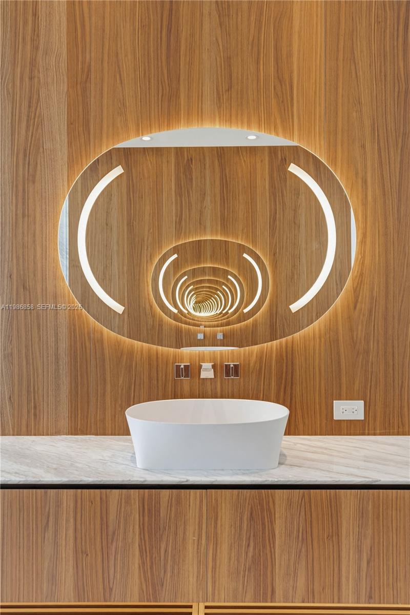 5 Grove Isle Dr #L502 Coconut Grove, FL 33133