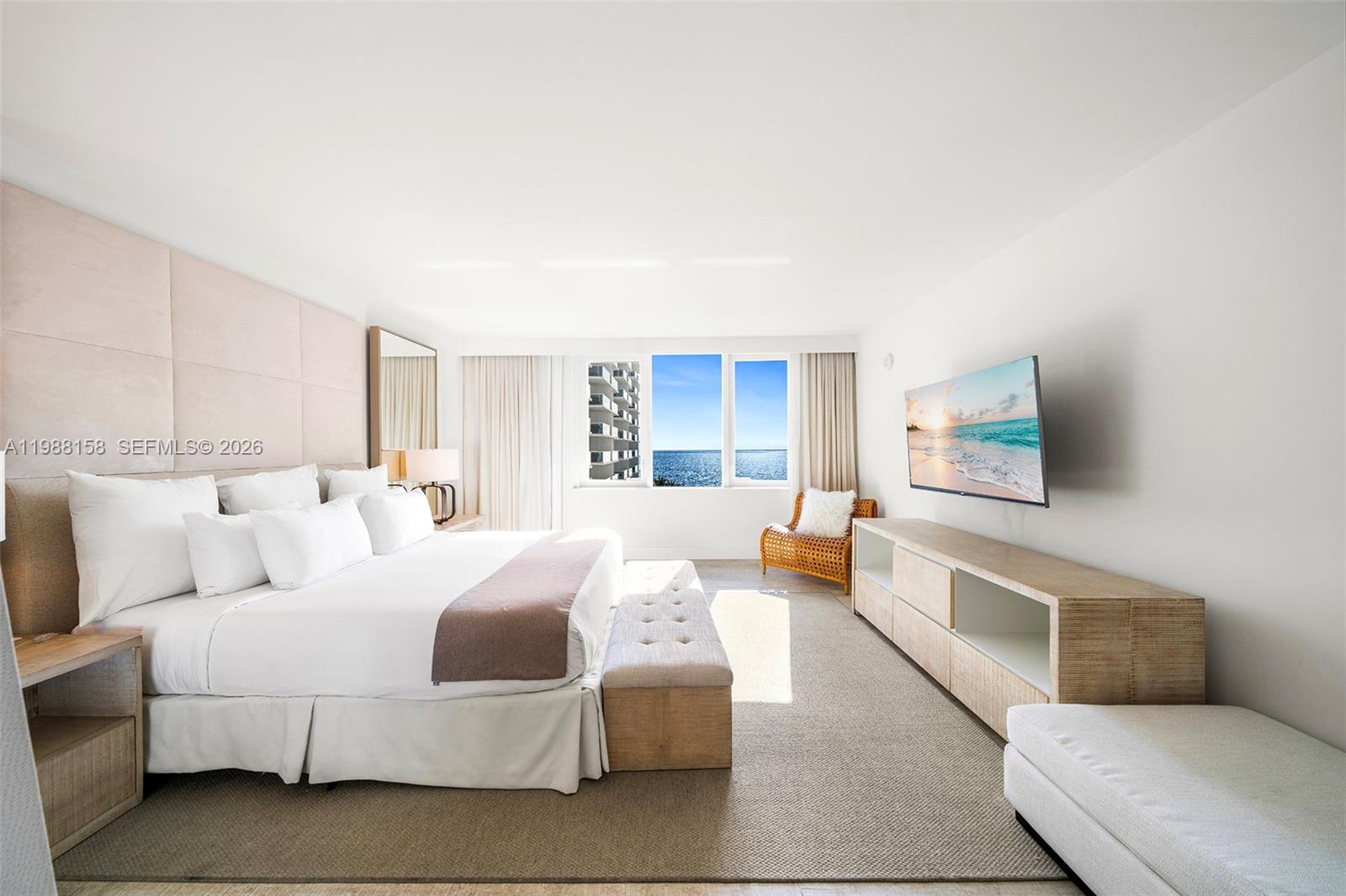 102 24th St #1040 Miami Beach, FL 33139