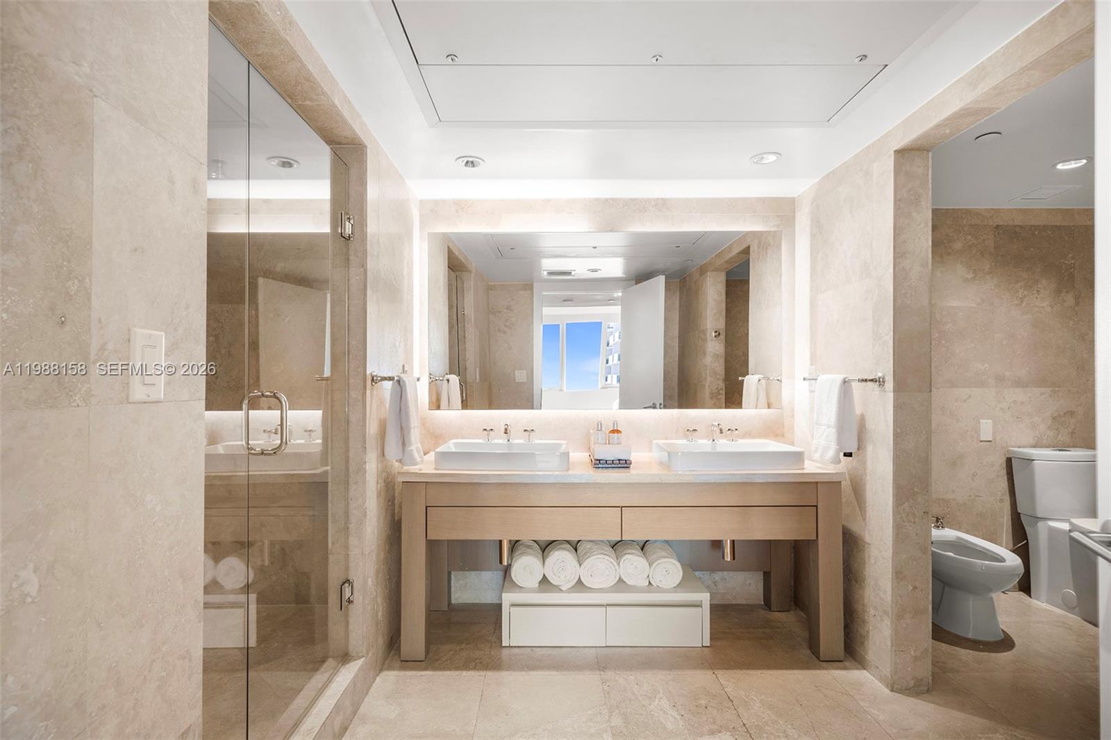 102 24th St #1040 Miami Beach, FL 33139