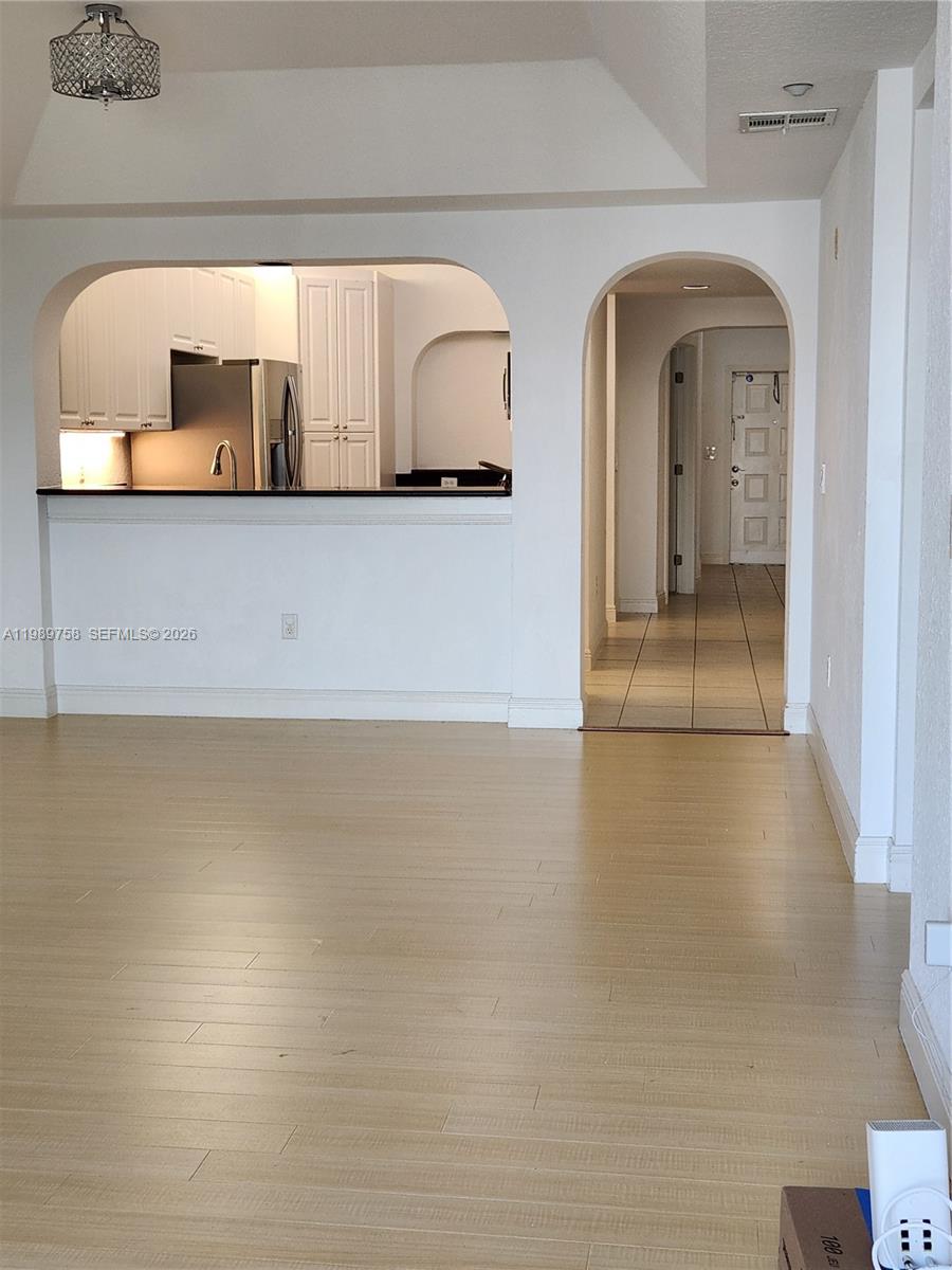 10710 NW 66th St #402 Doral, FL 33178