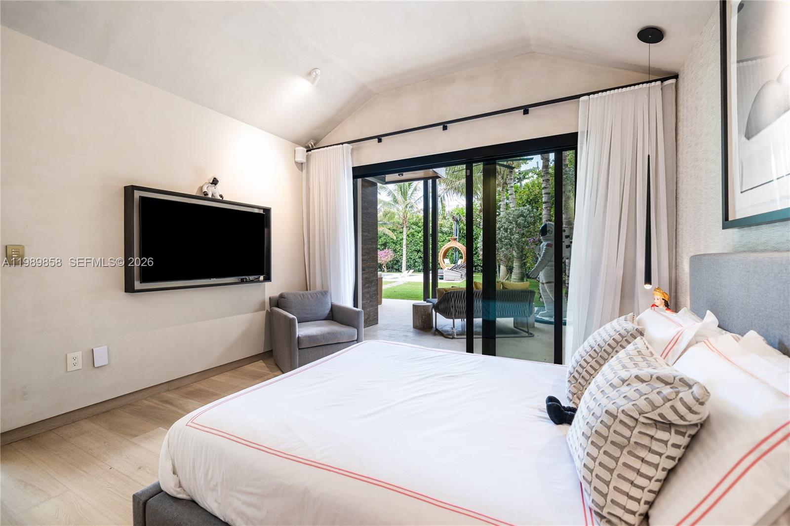 967 NE 78th St Miami, FL 33138