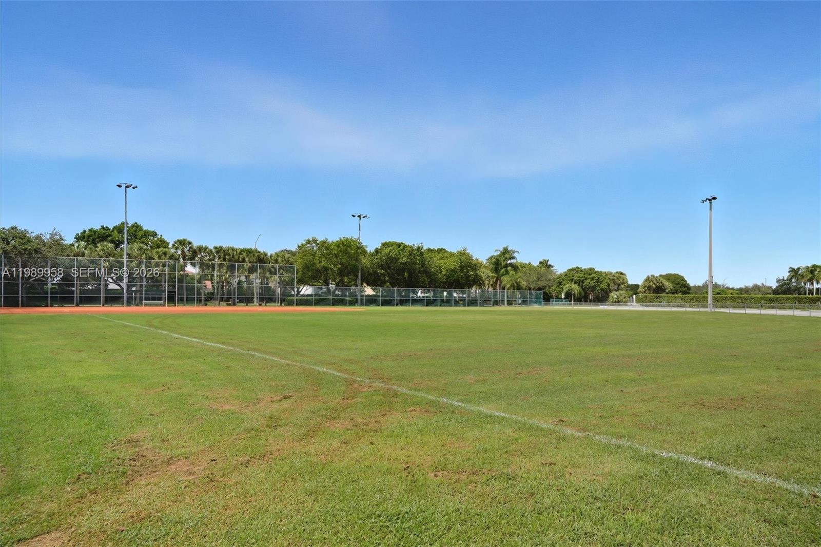 15462 NW 14th Ct Pembroke Pines, FL 33028