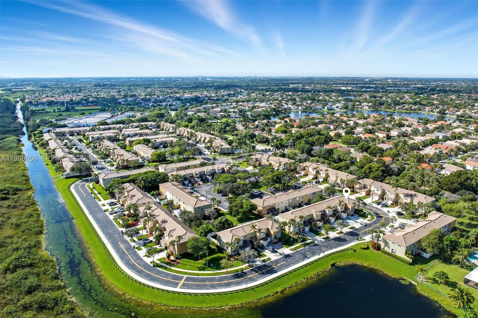 15462 NW 14th Ct Pembroke Pines, FL 33028