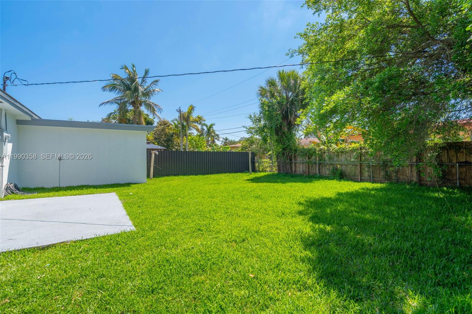 110 NE 171st St North Miami Beach, FL 33162