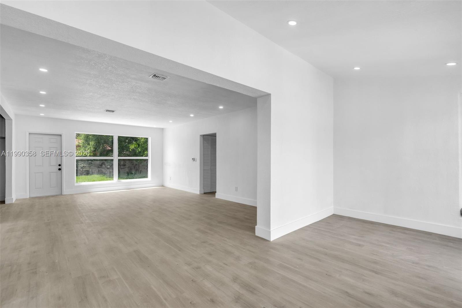 110 NE 171st St North Miami Beach, FL 33162