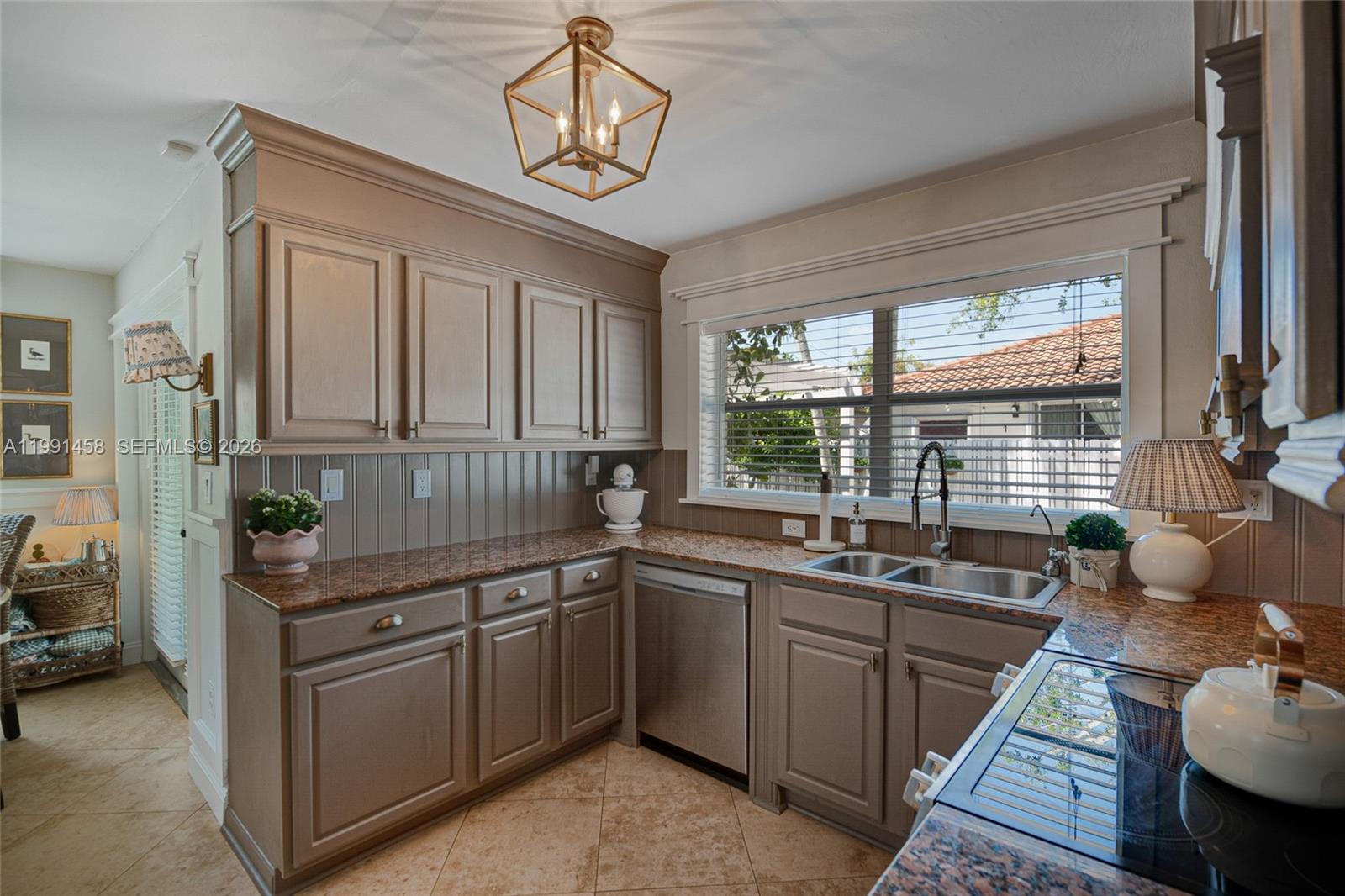 19237 NW 13th St Pembroke Pines, FL 33029