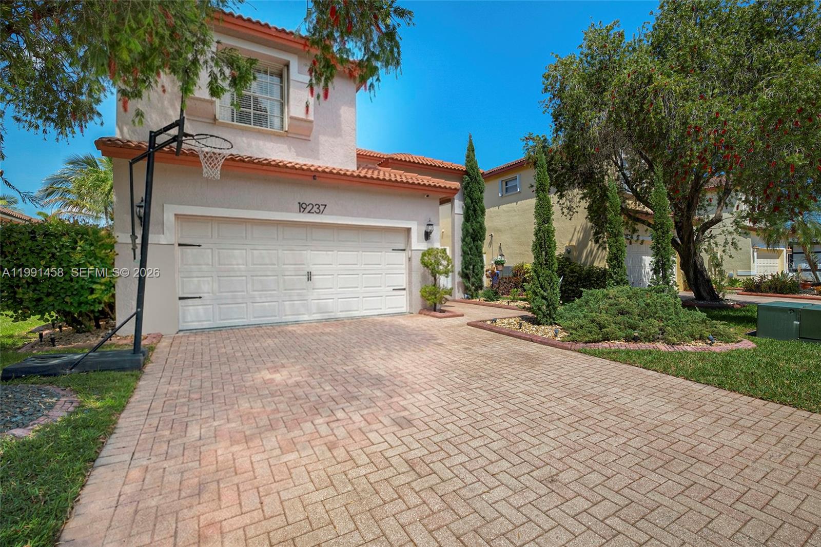 19237 NW 13th St Pembroke Pines, FL 33029