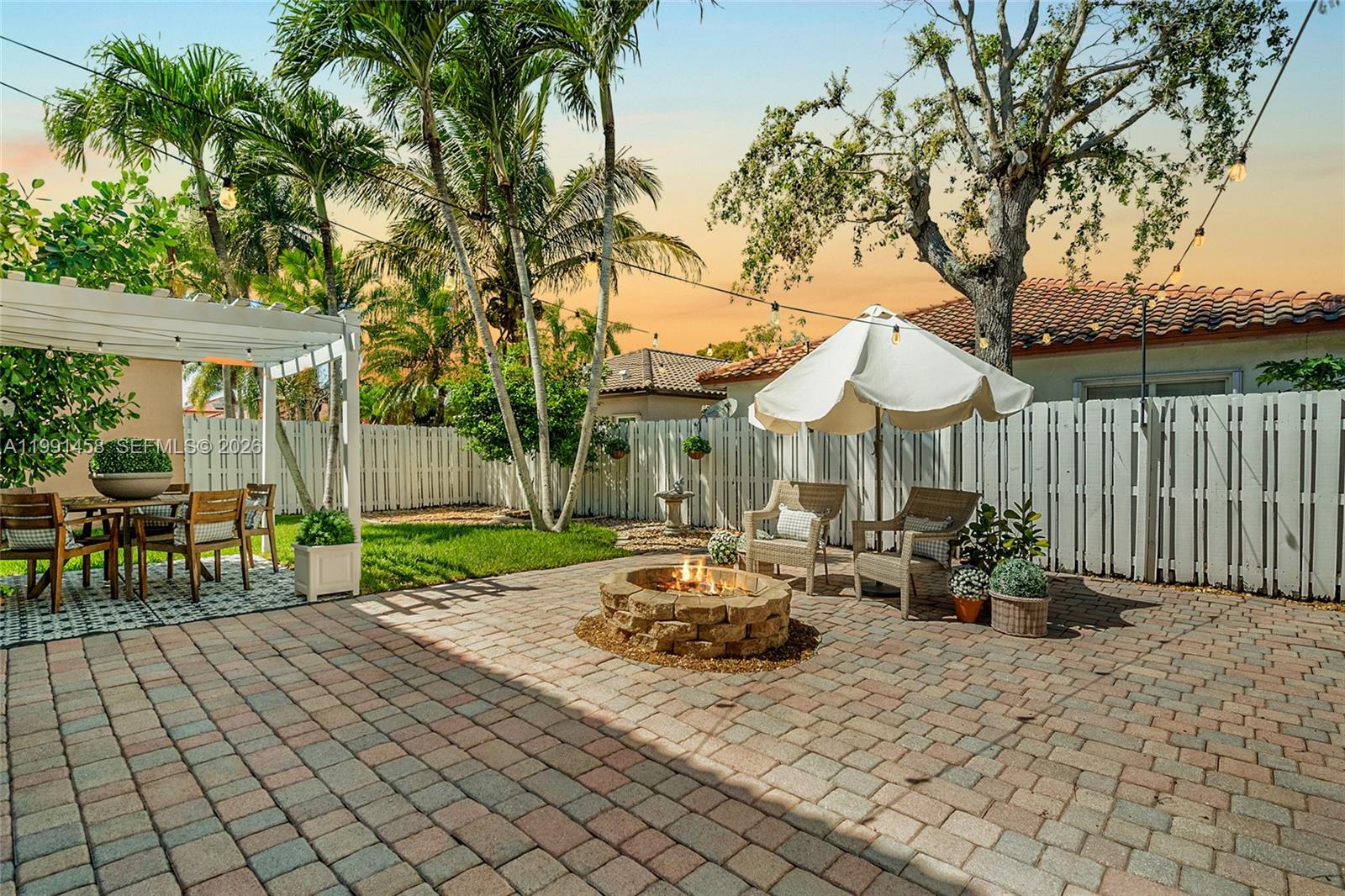 19237 NW 13th St Pembroke Pines, FL 33029