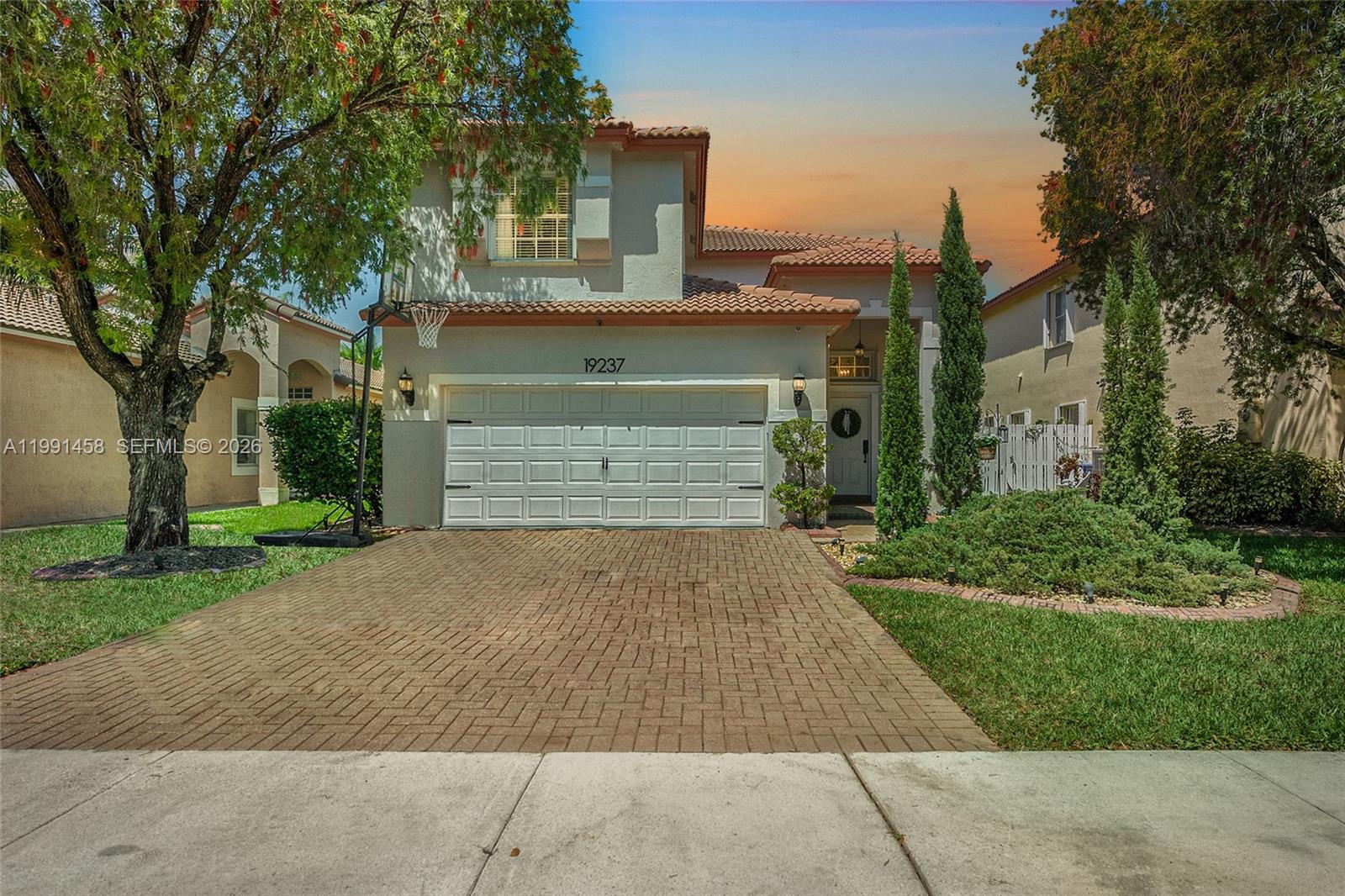 19237 NW 13th St Pembroke Pines, FL 33029