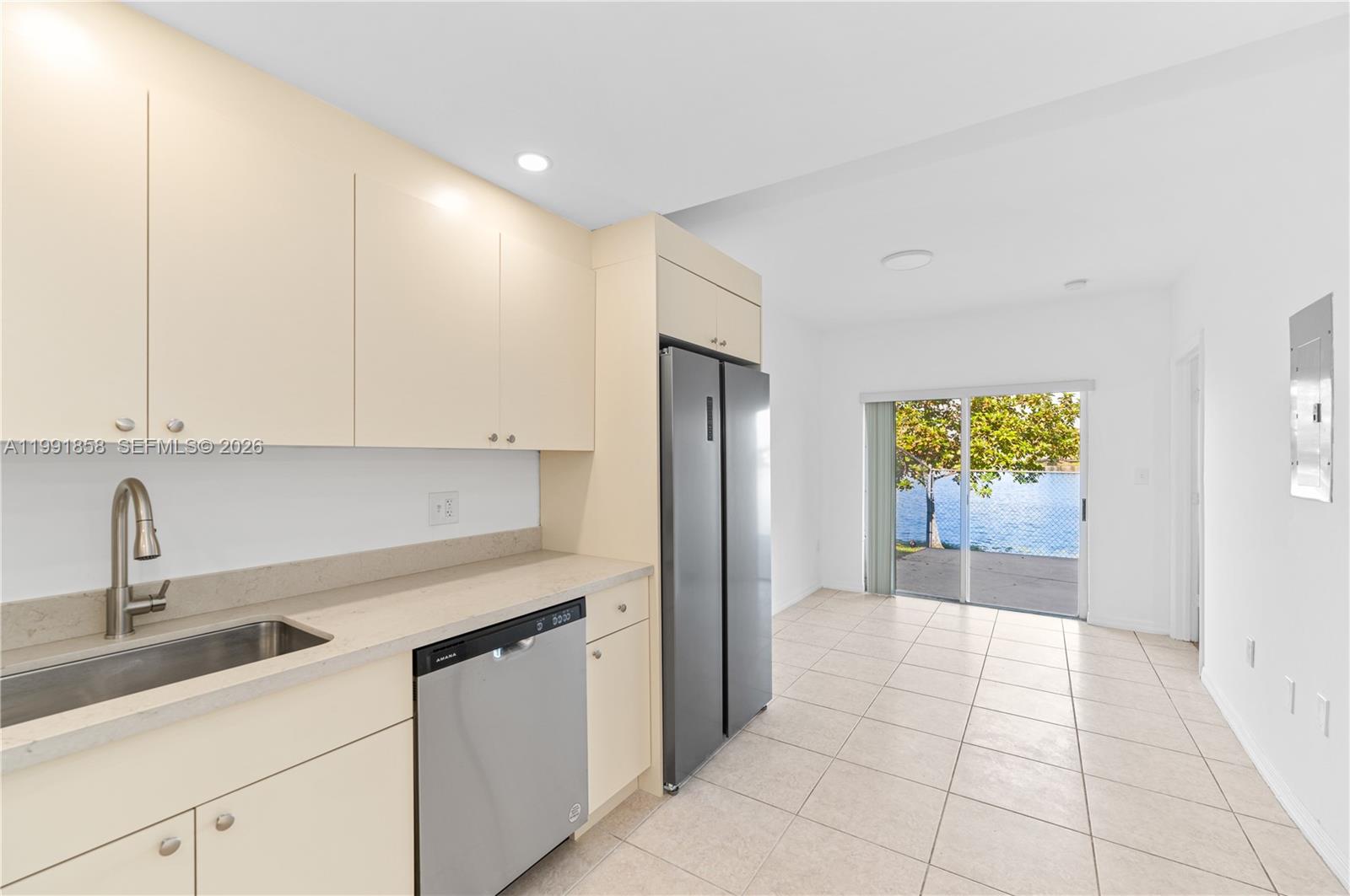 365 NW 109th Ave #701 Miami, FL 33172