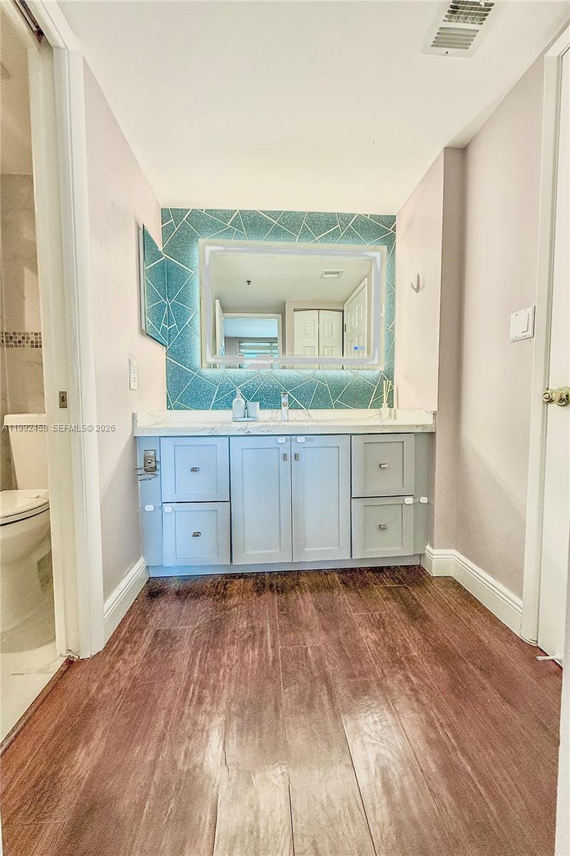 20355 NE 34th Ct #1921 Aventura, FL 33180