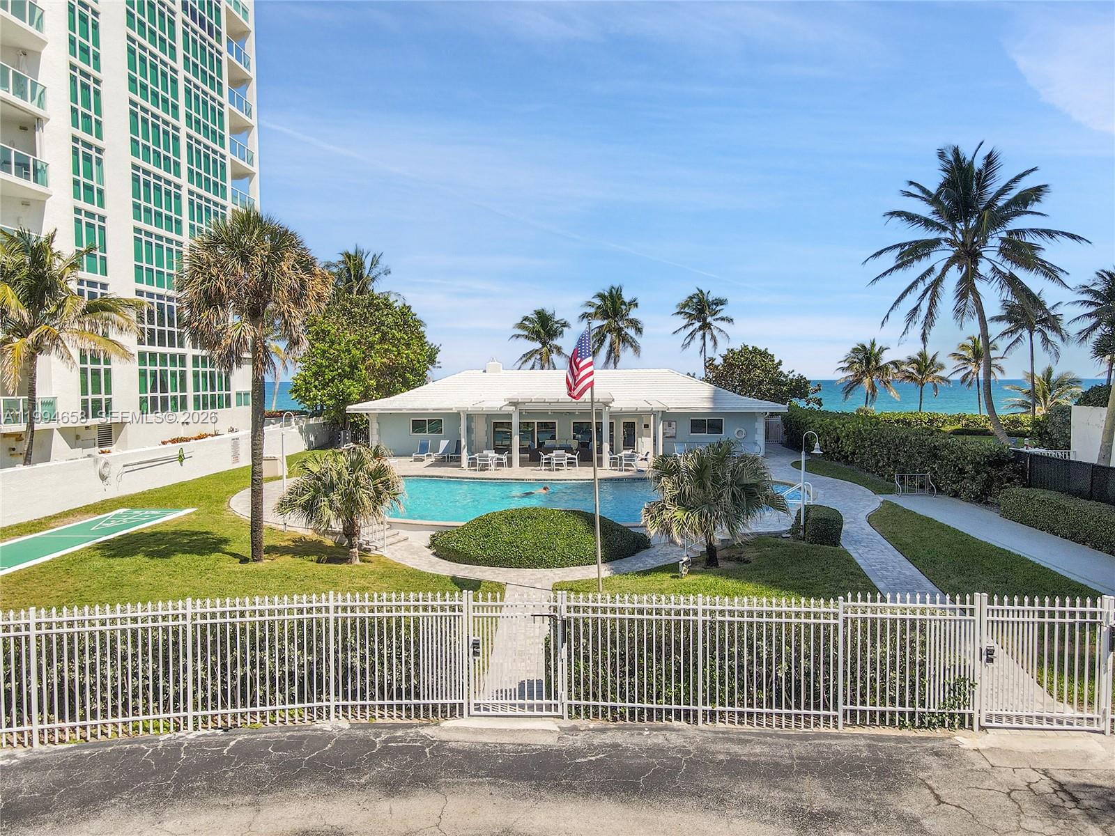 1431 S Ocean Blvd #85 Lauderdale By The Sea, FL 33062
