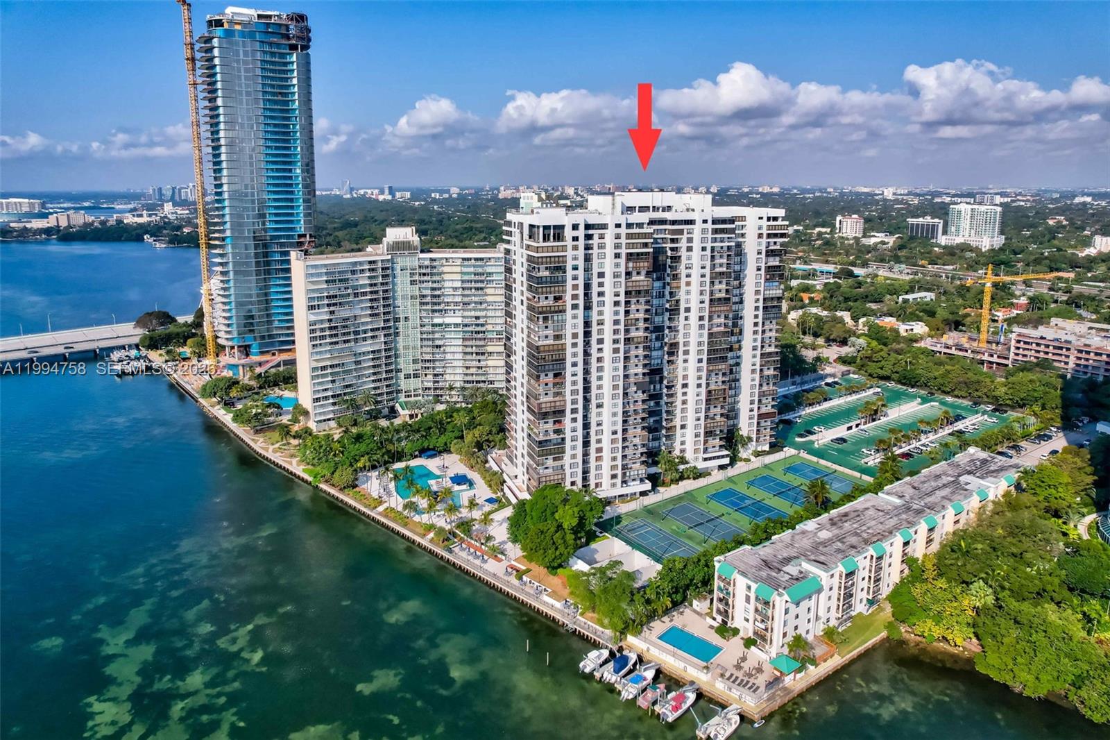 image Brickell Bay Club42