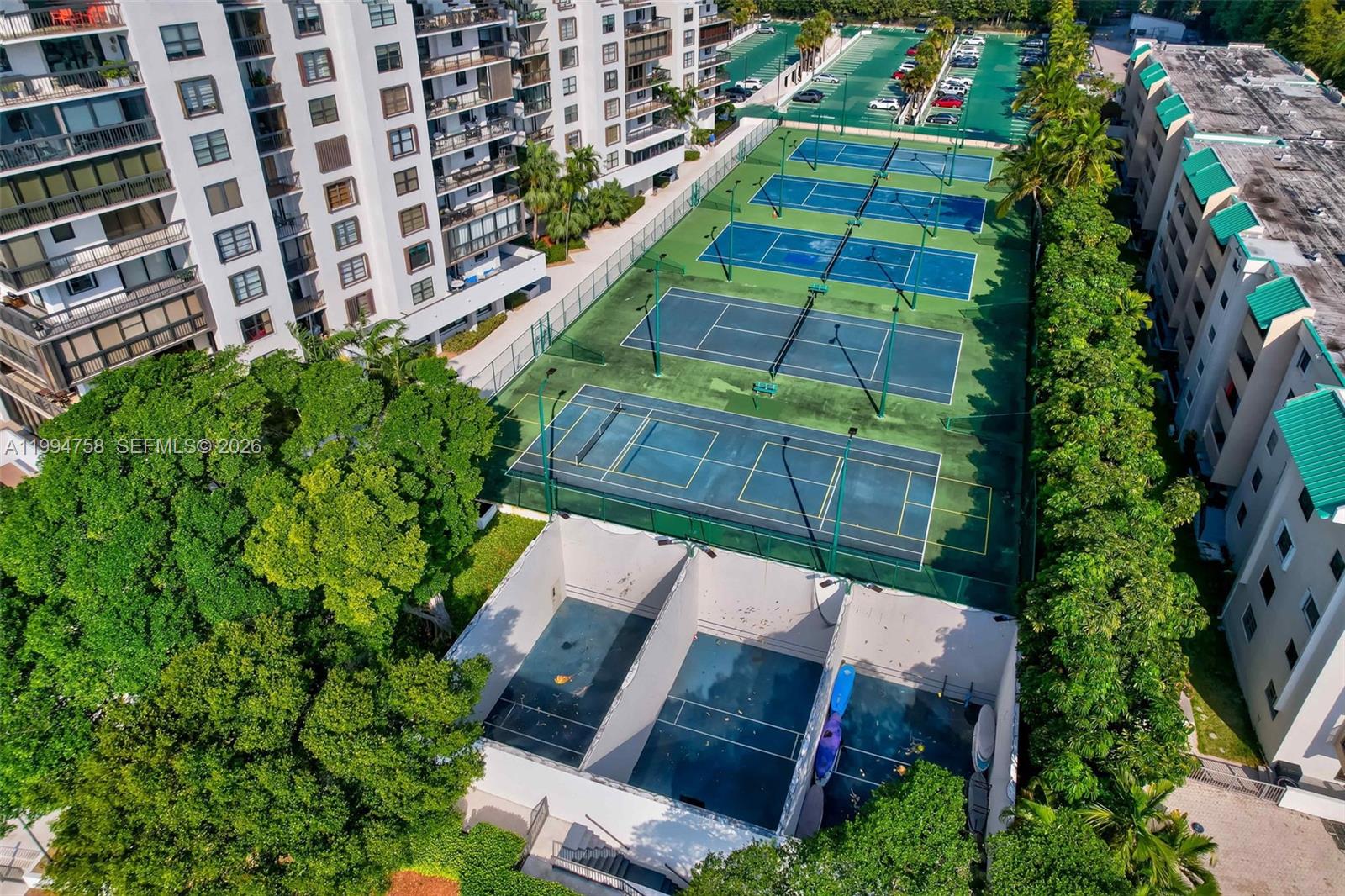 image Brickell Bay Club46