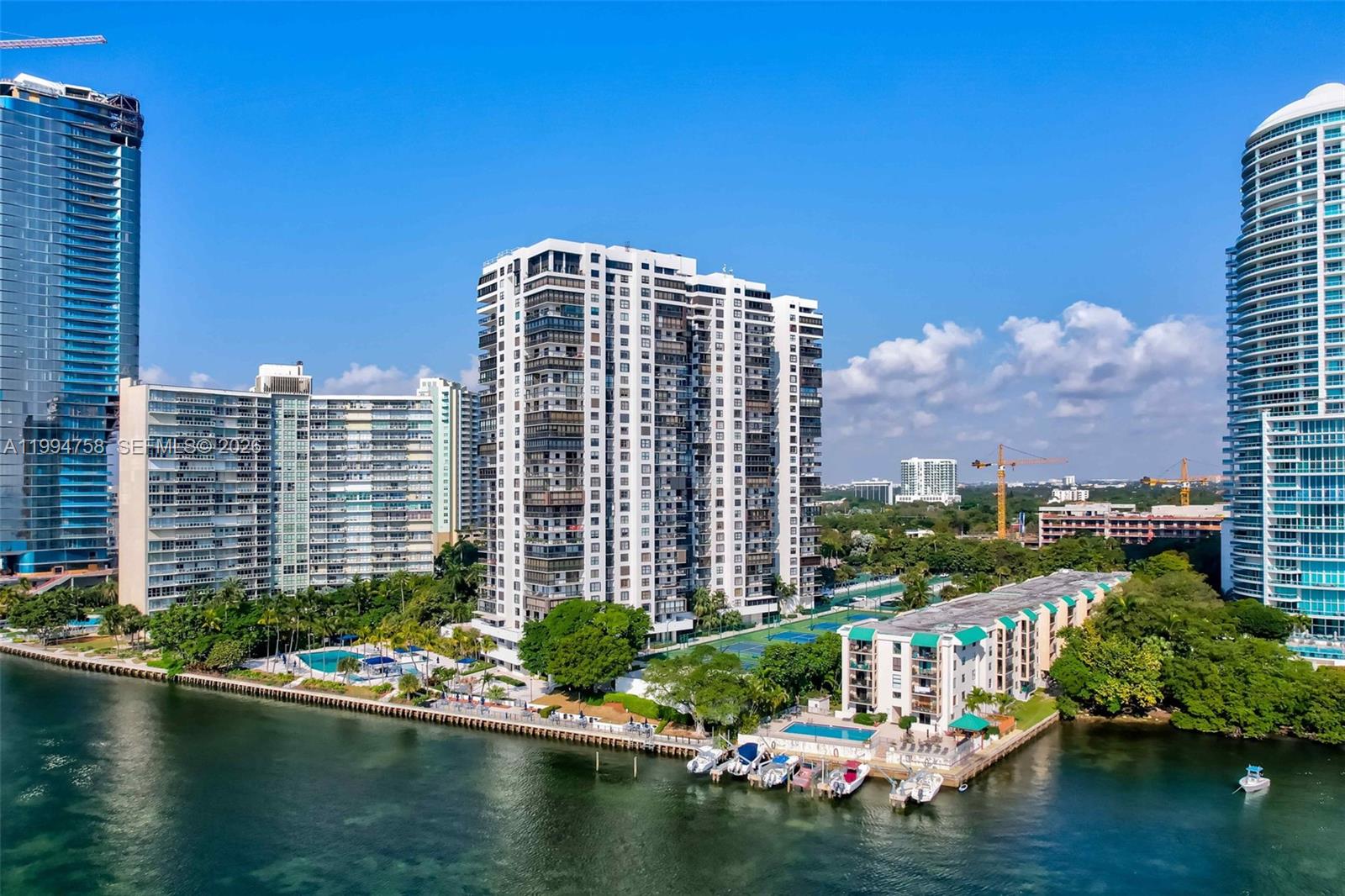 image Brickell Bay Club58
