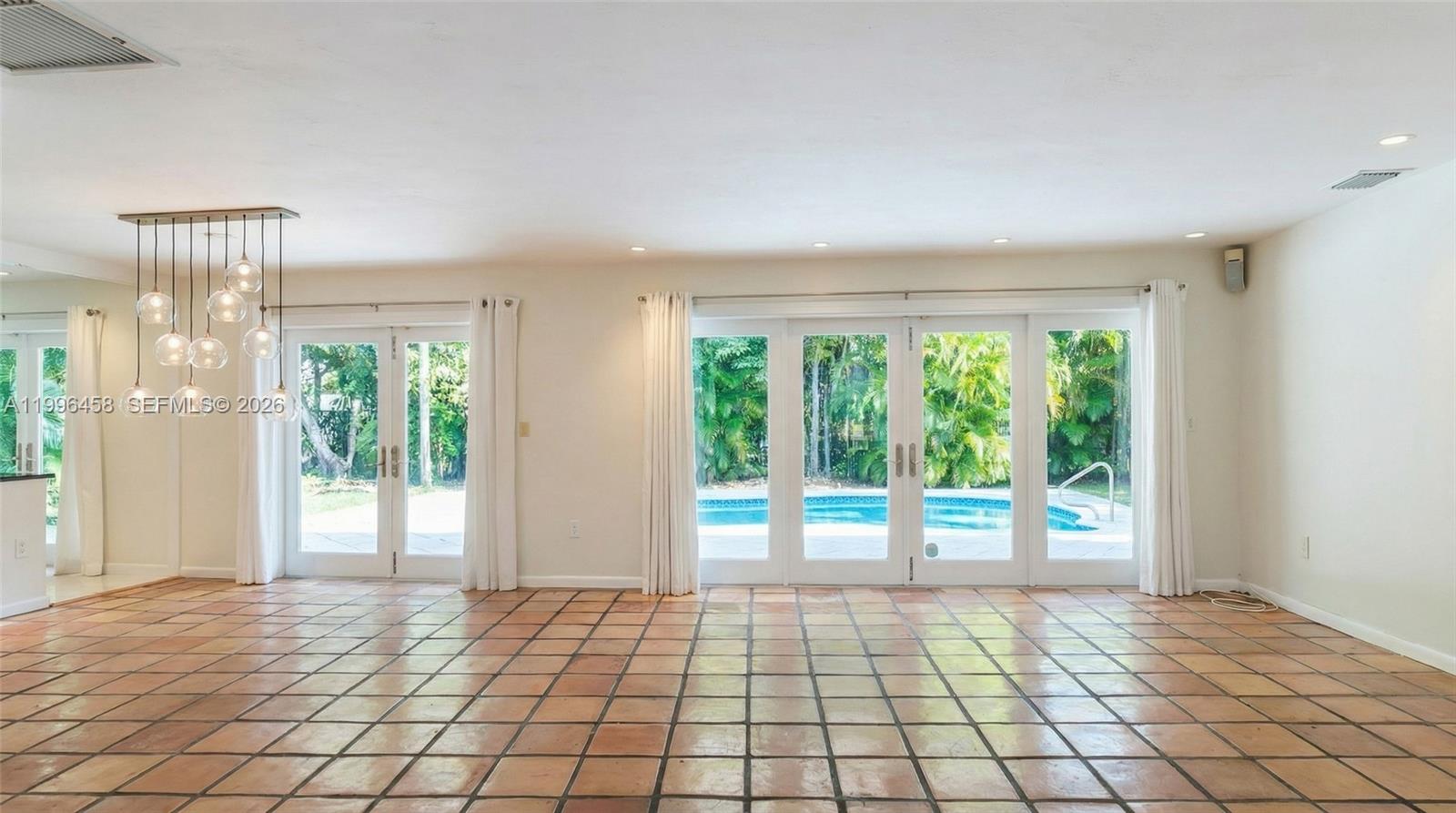 115 S Prospect Dr Coral Gables, FL 33133