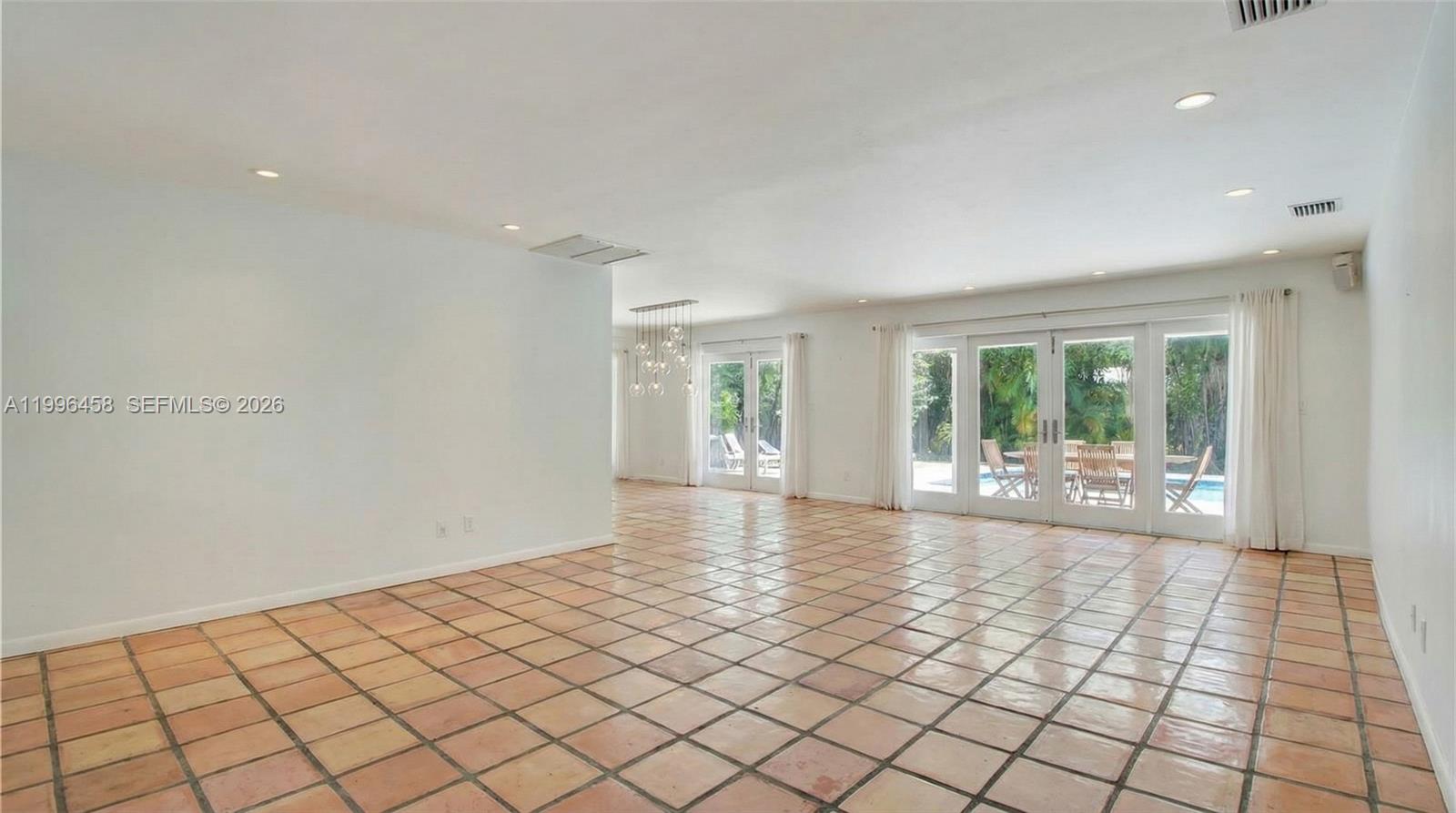 115 S Prospect Dr Coral Gables, FL 33133