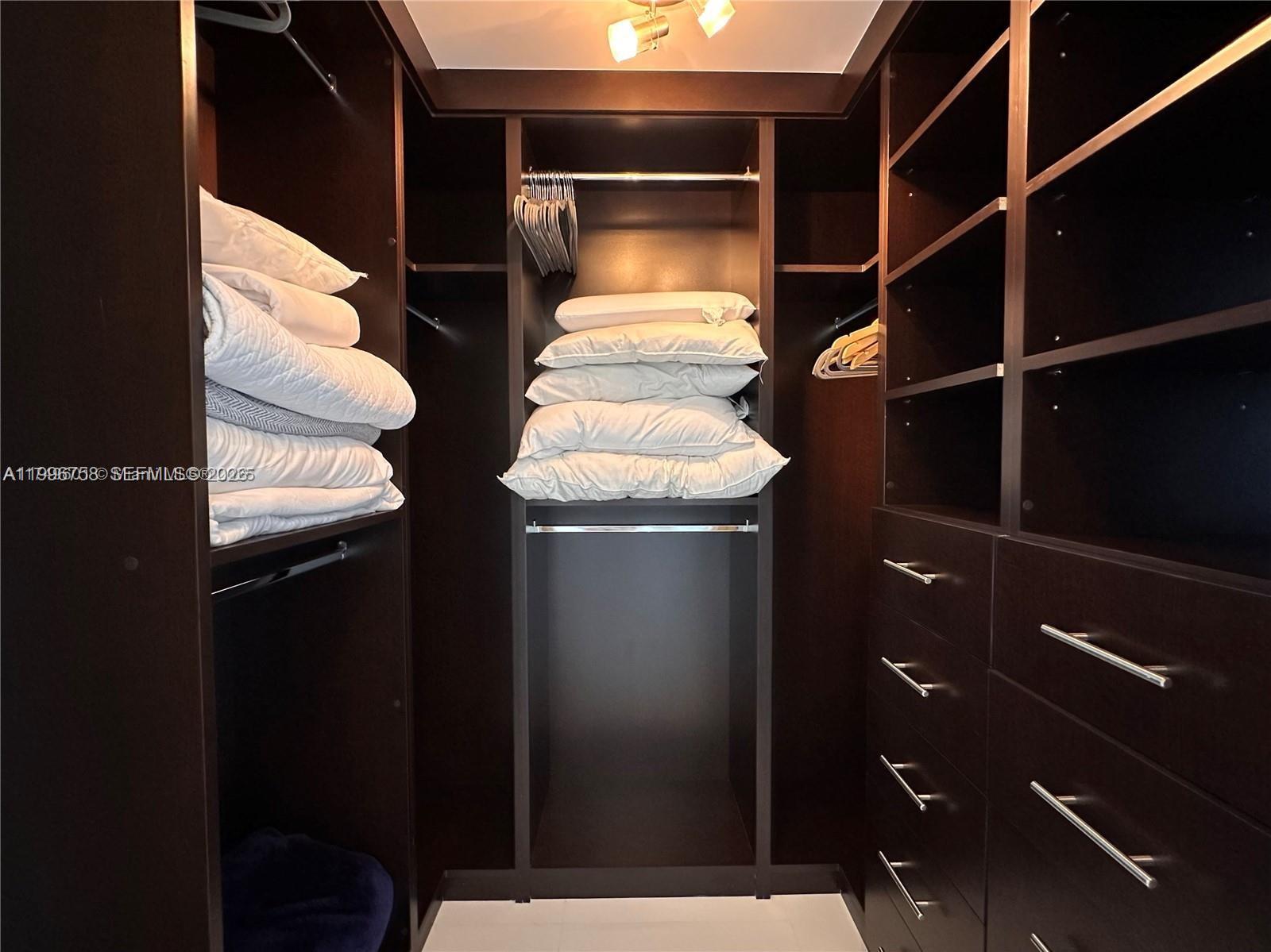 image Brickell House14