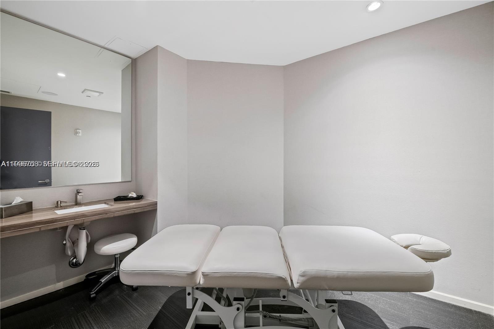 image Brickell House37