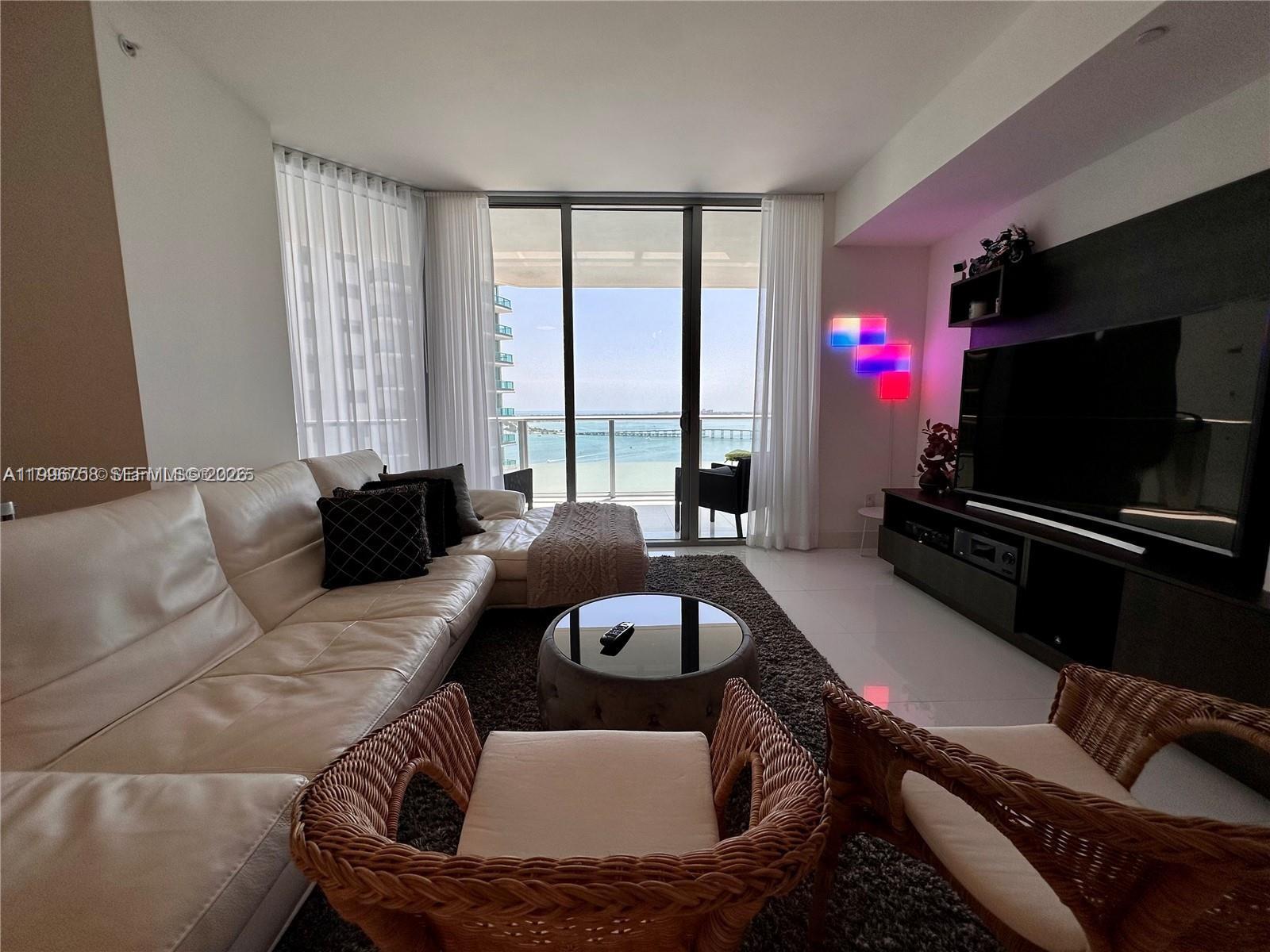 image Brickell House4