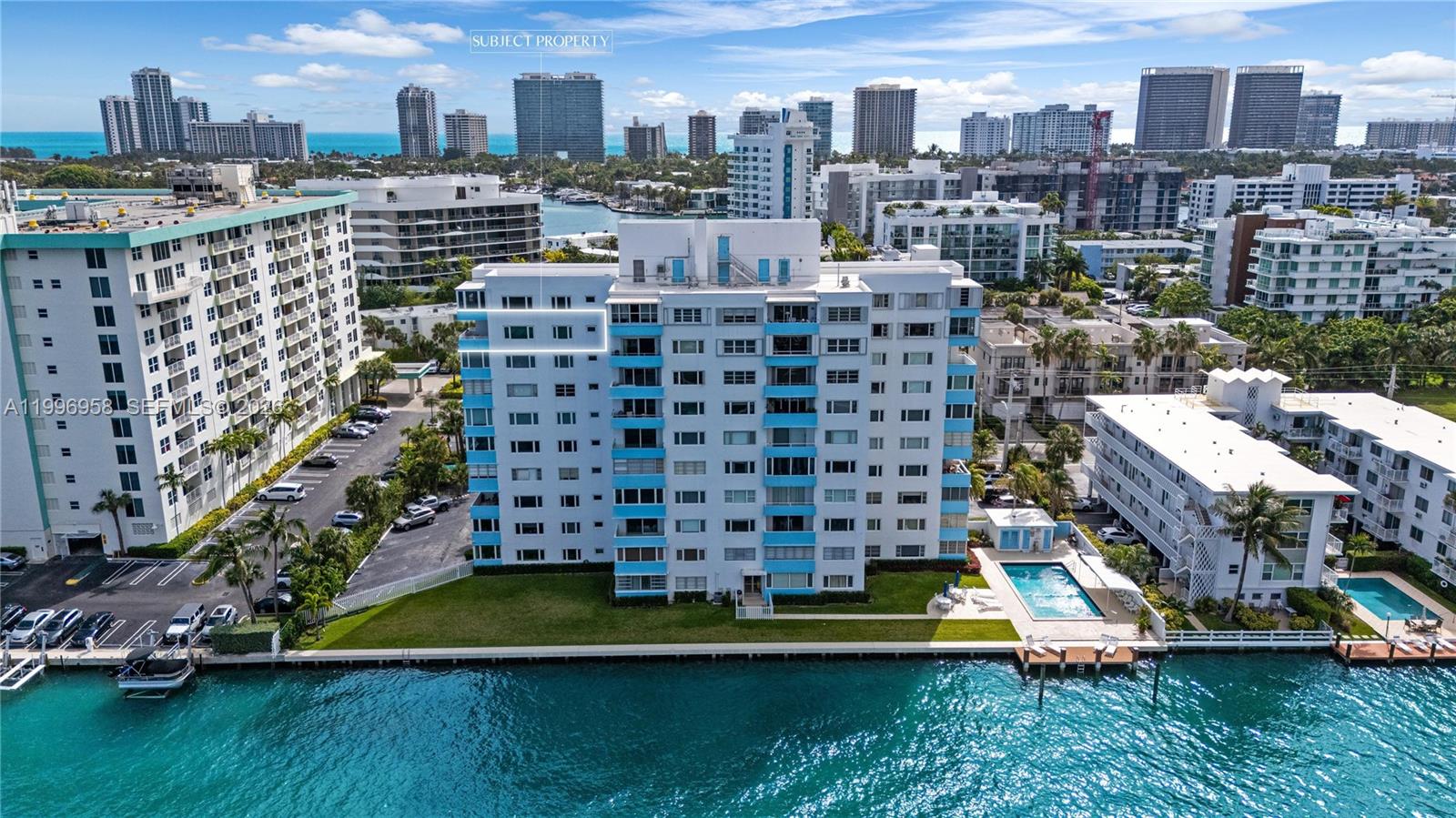10300 W Bay Hbr Dr #9D Bay Harbor Islands, FL 33154