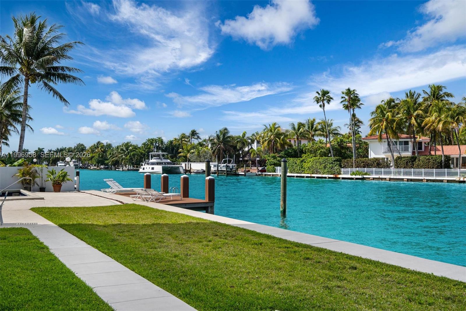 10300 W Bay Hbr Dr #9D Bay Harbor Islands, FL 33154