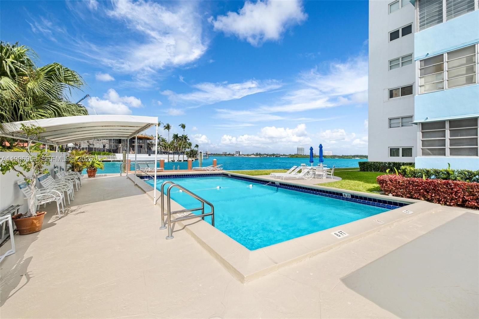 10300 W Bay Hbr Dr #9D Bay Harbor Islands, FL 33154