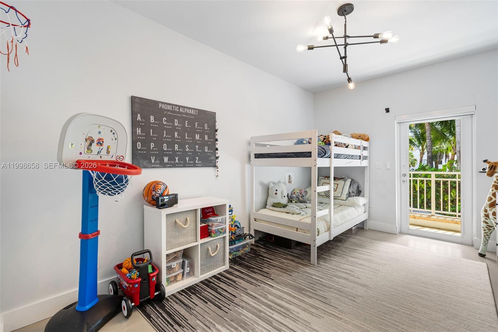 1415 Sunset Harbour Dr #TH-102 Miami Beach, FL 33139