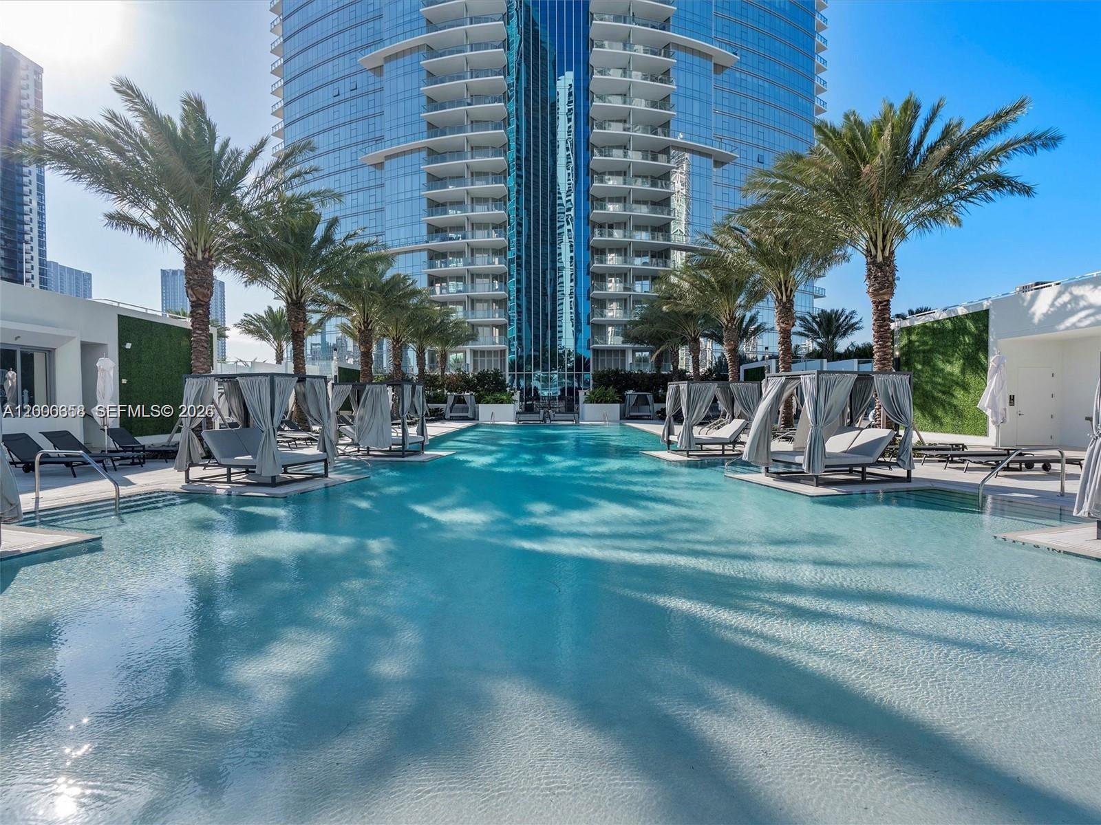 image Paramount Miami Worldcenter13