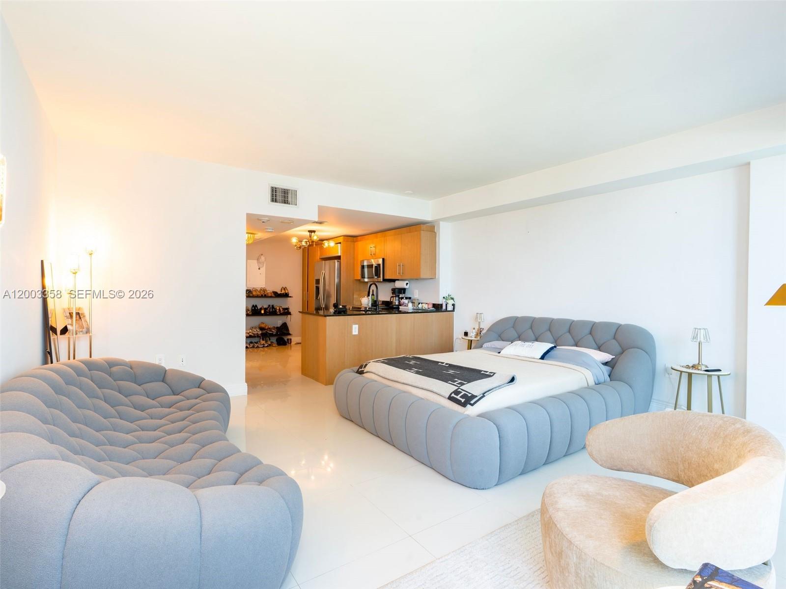 image Harbour House13