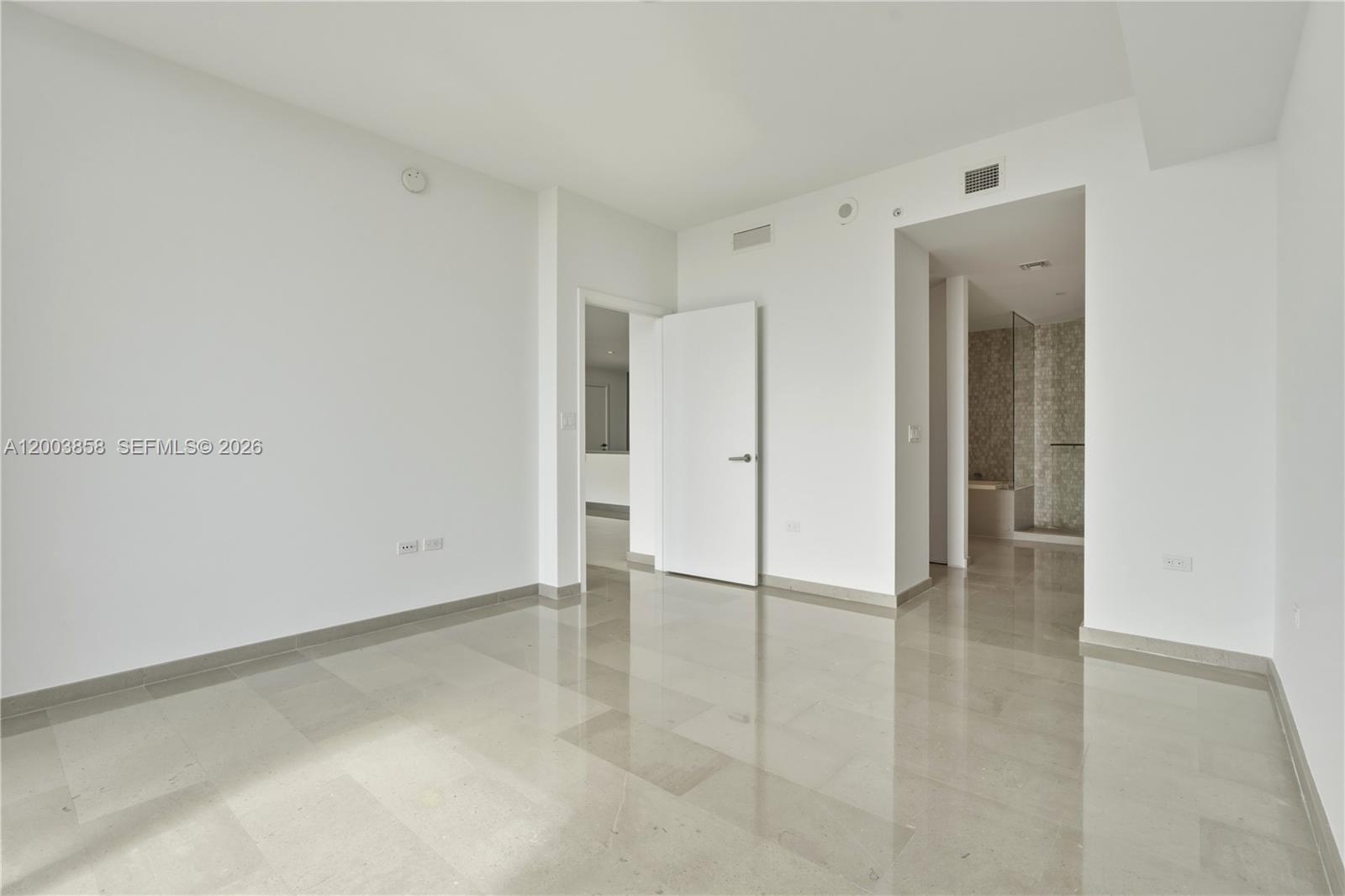 88 SW 7th St #3710 Miami, FL 33130