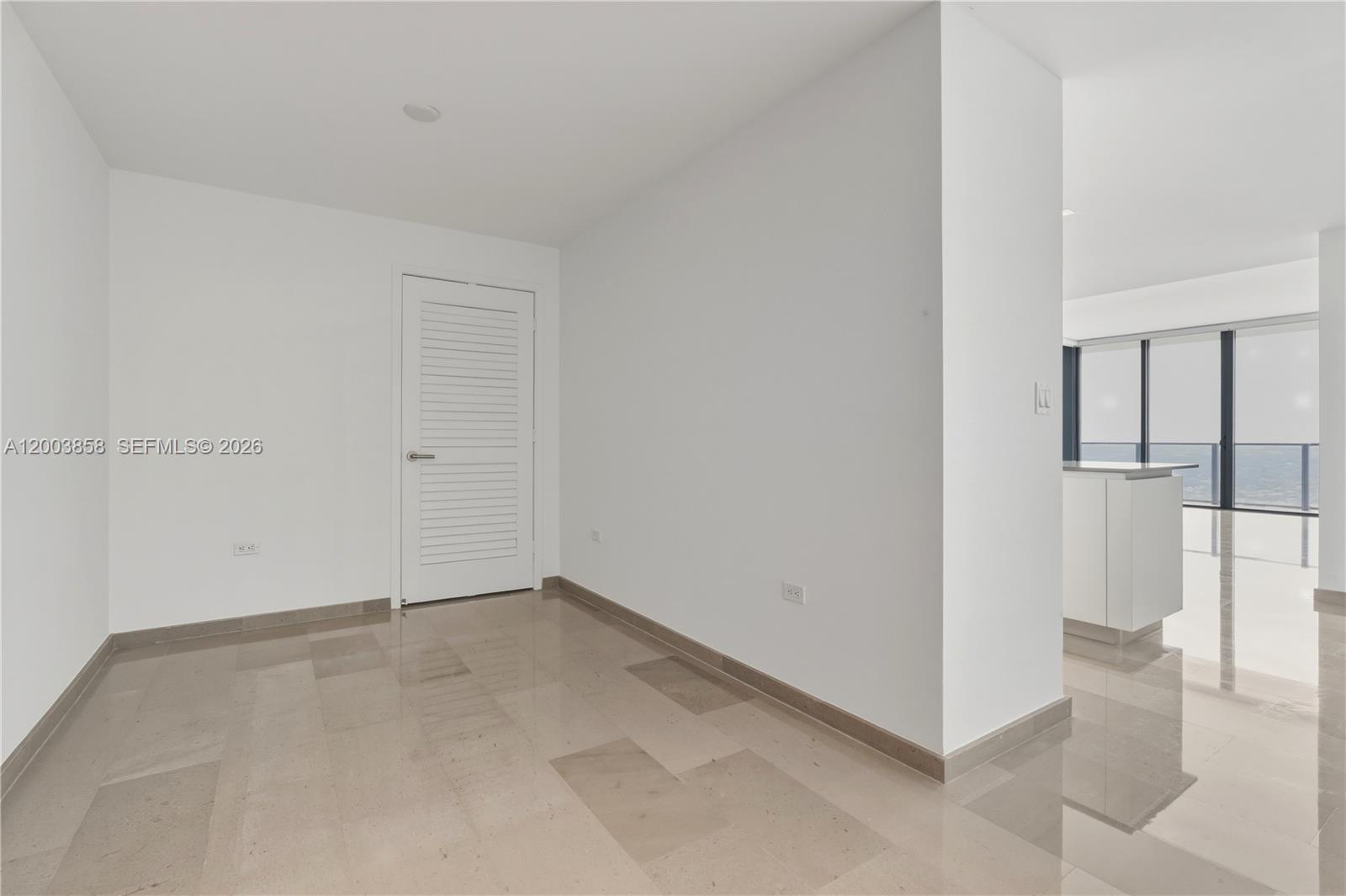 88 SW 7th St #3710 Miami, FL 33130