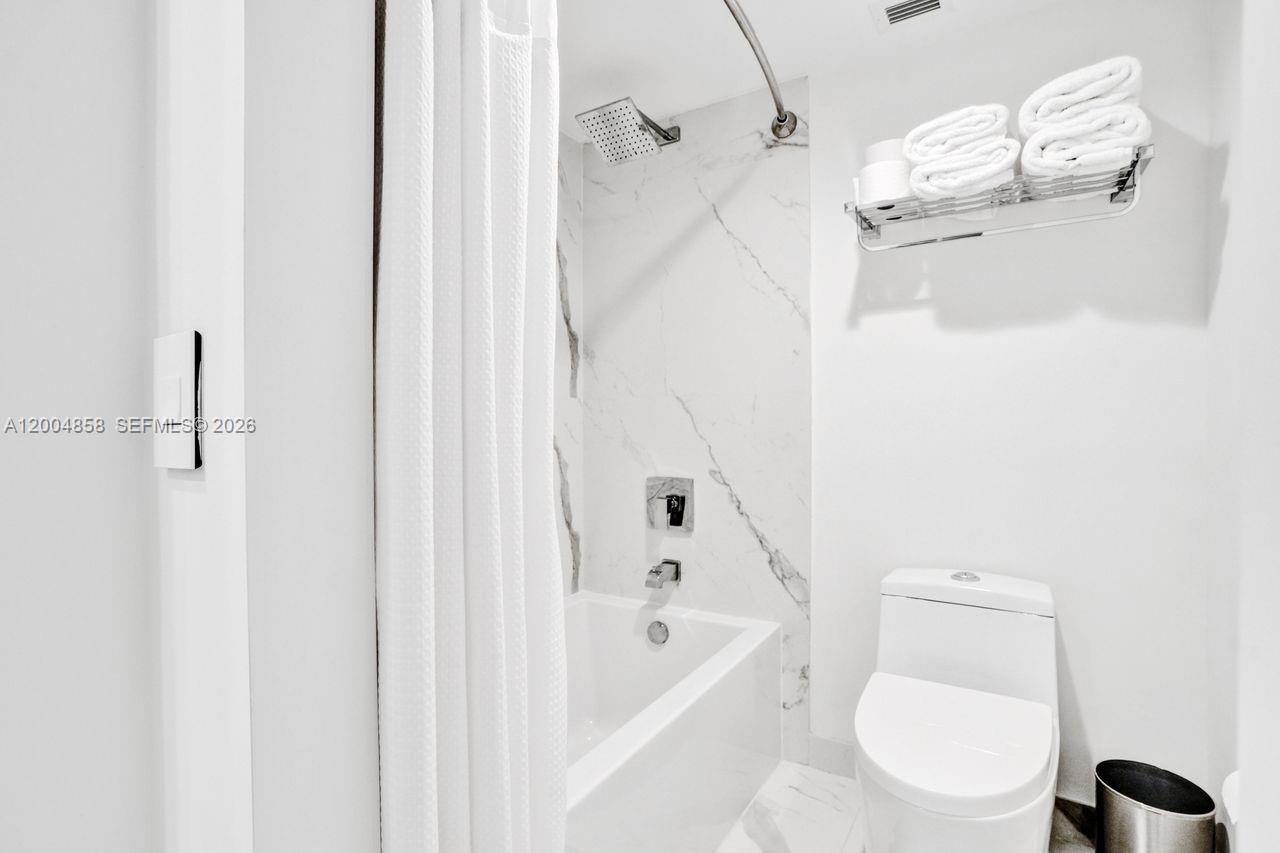 625 Biltmore Way #103 Coral Gables, FL 33134