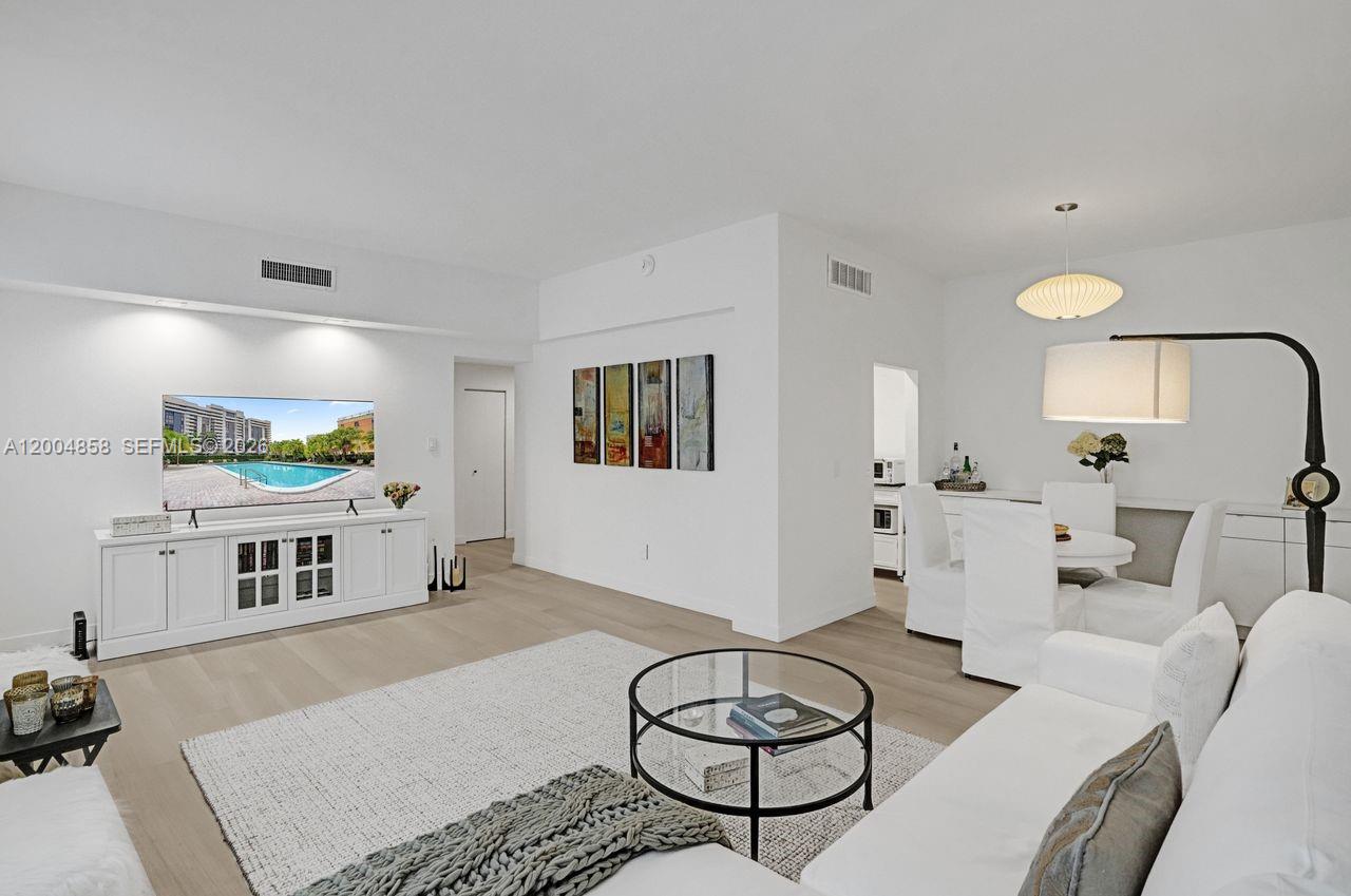 625 Biltmore Way #103 Coral Gables, FL 33134