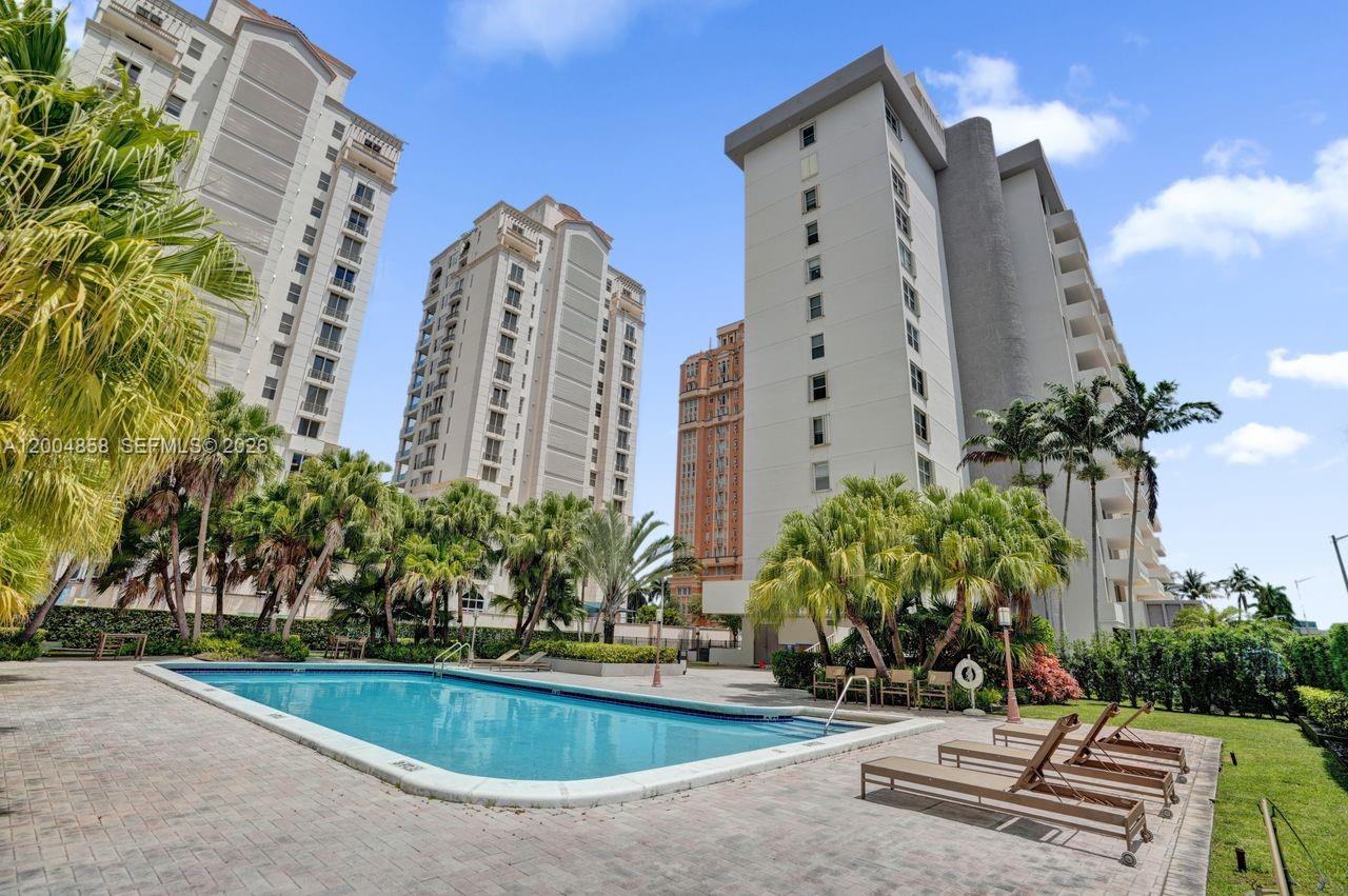 625 Biltmore Way #103 Coral Gables, FL 33134