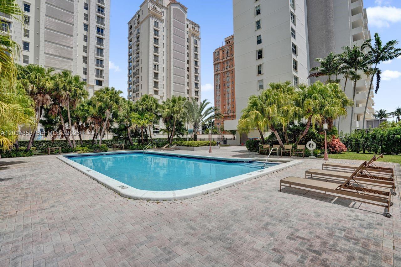 625 Biltmore Way #103 Coral Gables, FL 33134