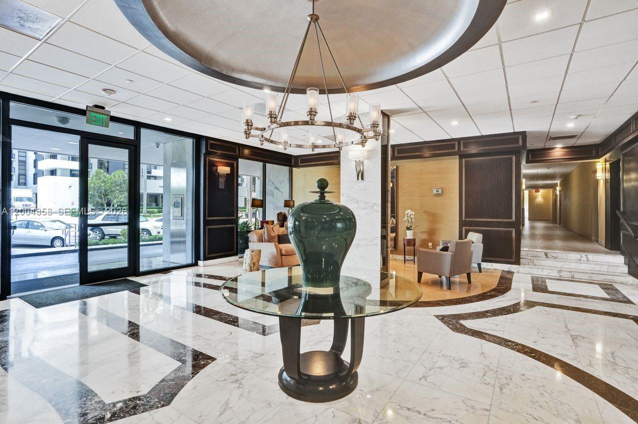 625 Biltmore Way #103 Coral Gables, FL 33134