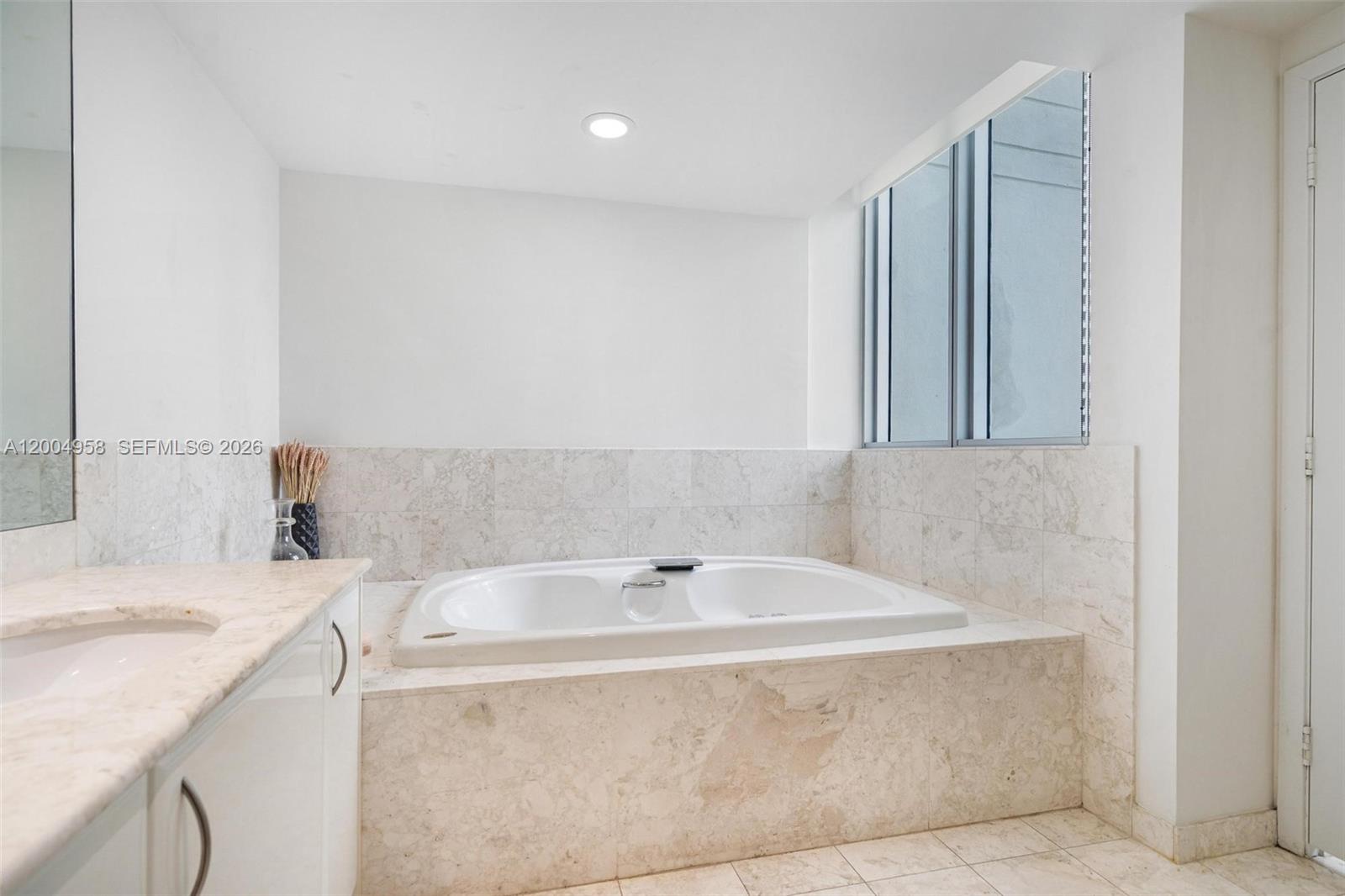 image Jade at Brickell Bay13