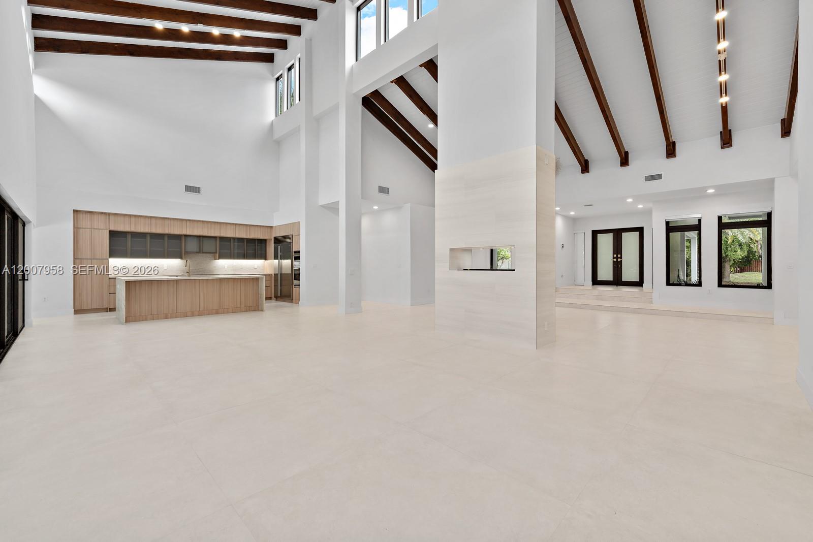 Undisclosed Address Palmetto Bay, FL 33157