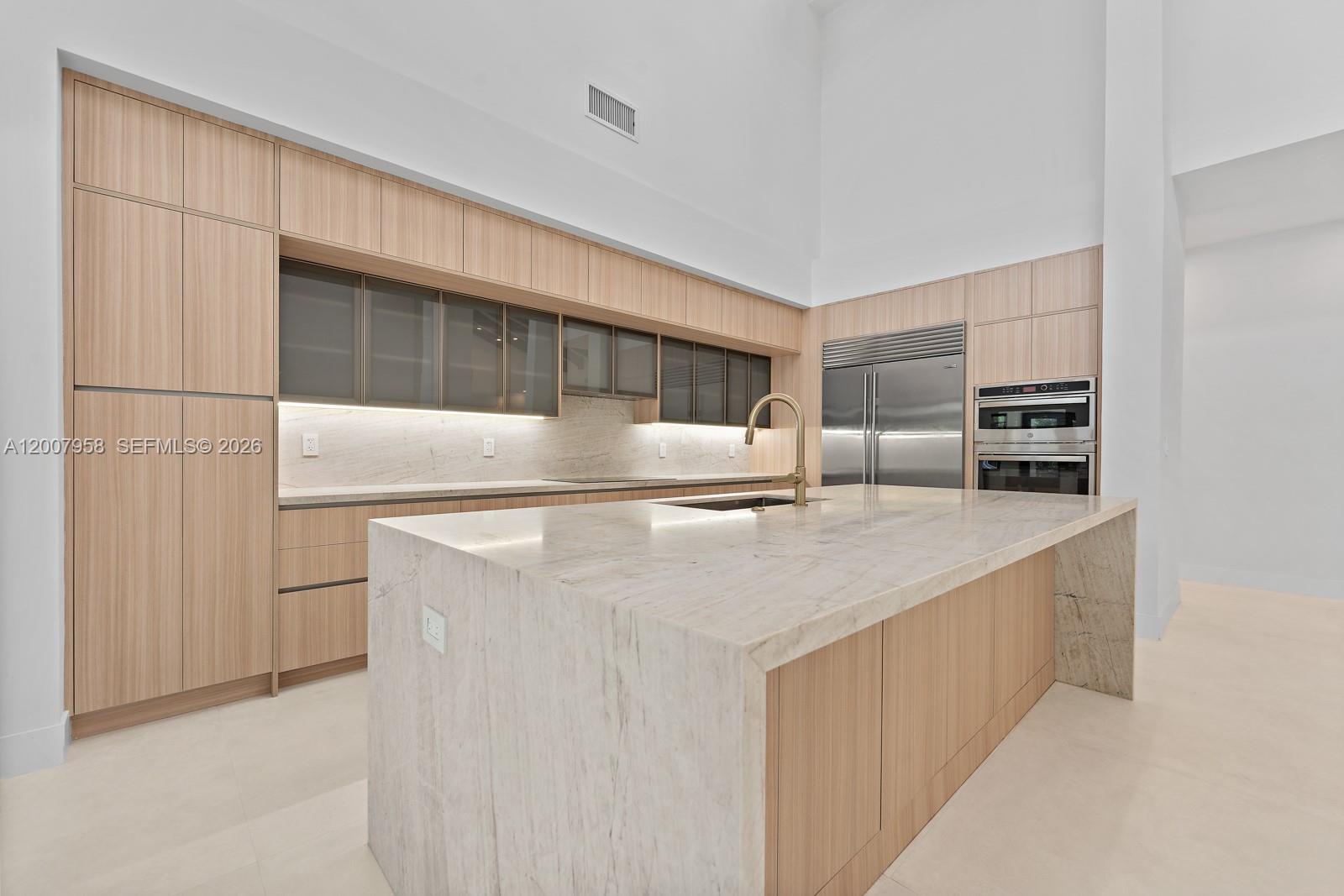 Undisclosed Address Palmetto Bay, FL 33157