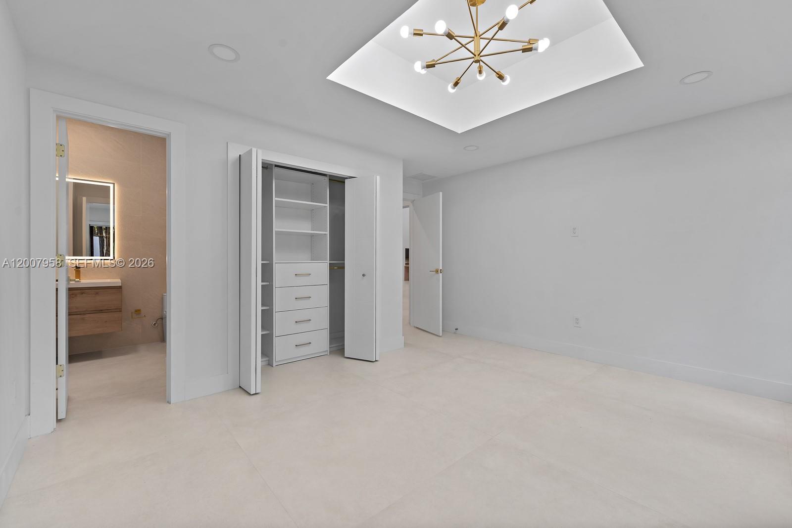 Undisclosed Address Palmetto Bay, FL 33157