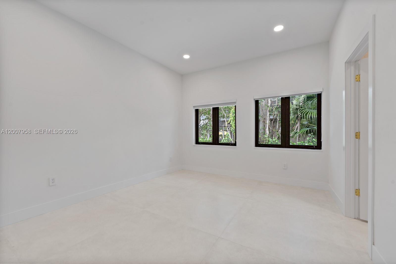 Undisclosed Address Palmetto Bay, FL 33157
