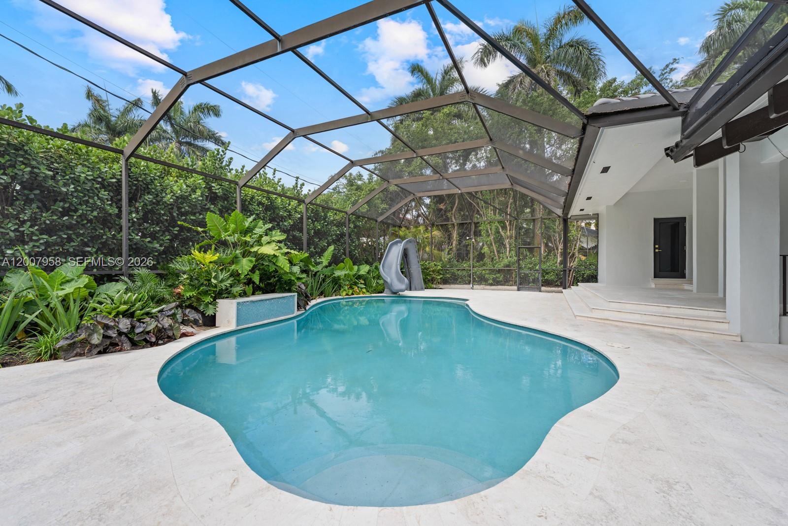 Undisclosed Address Palmetto Bay, FL 33157