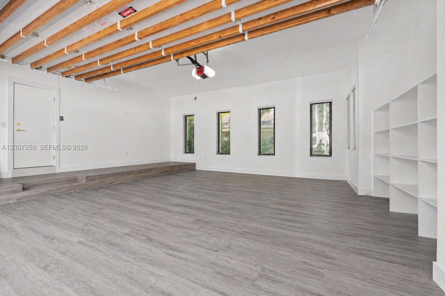 Undisclosed Address Palmetto Bay, FL 33157